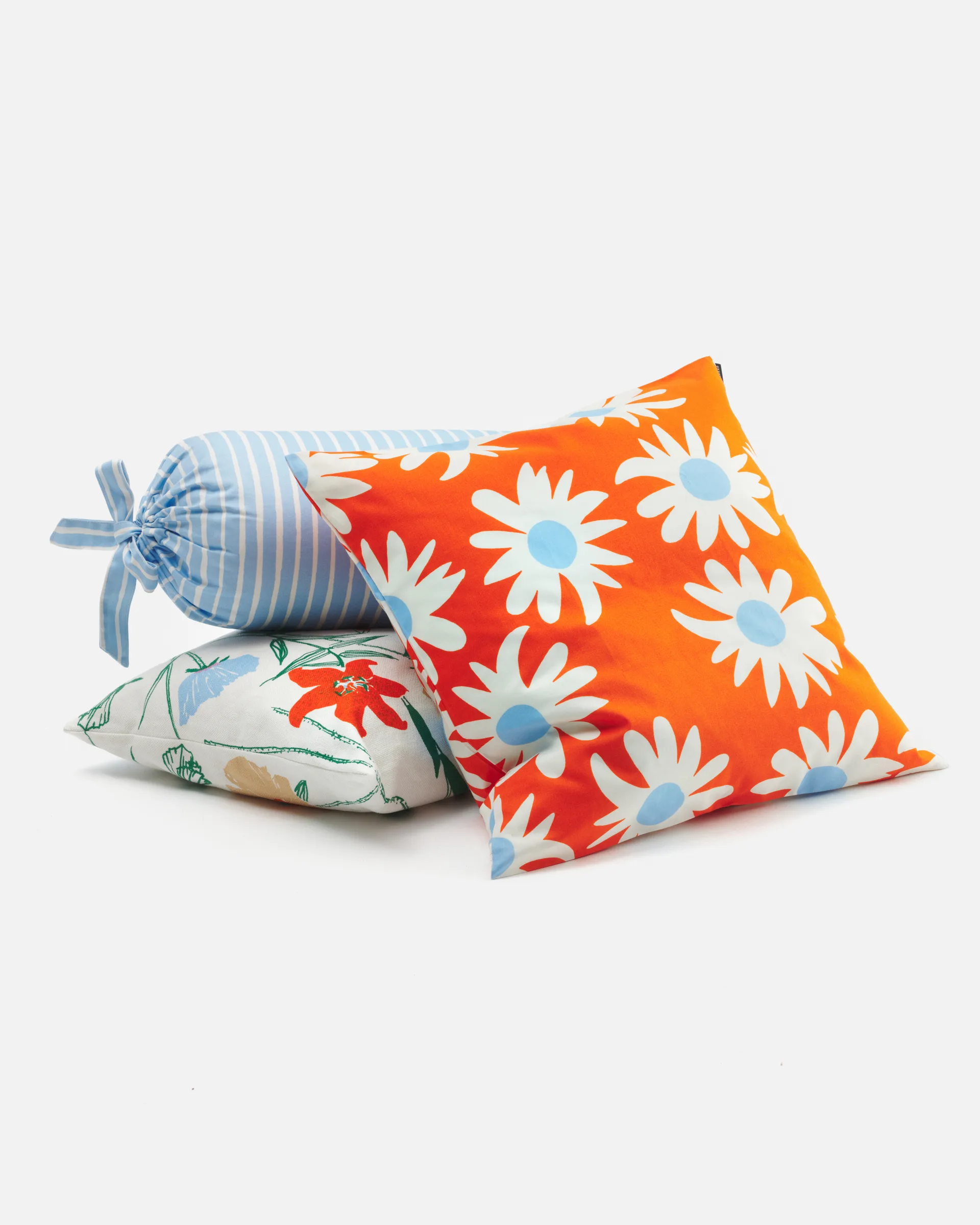 Rakastaa ei rakasta cushion cover 50x50 cm, Orange-Off-white-light blue Marimekko