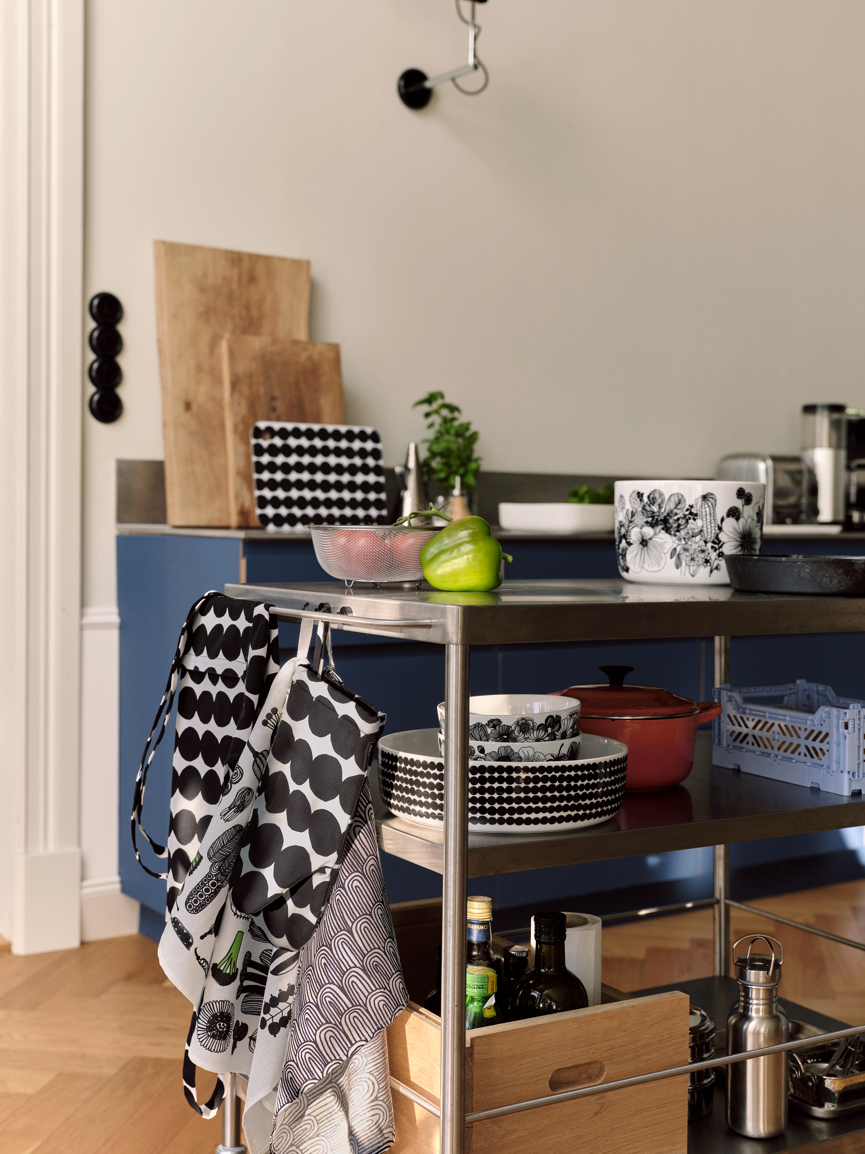 R symatto kitchen textiles set White black