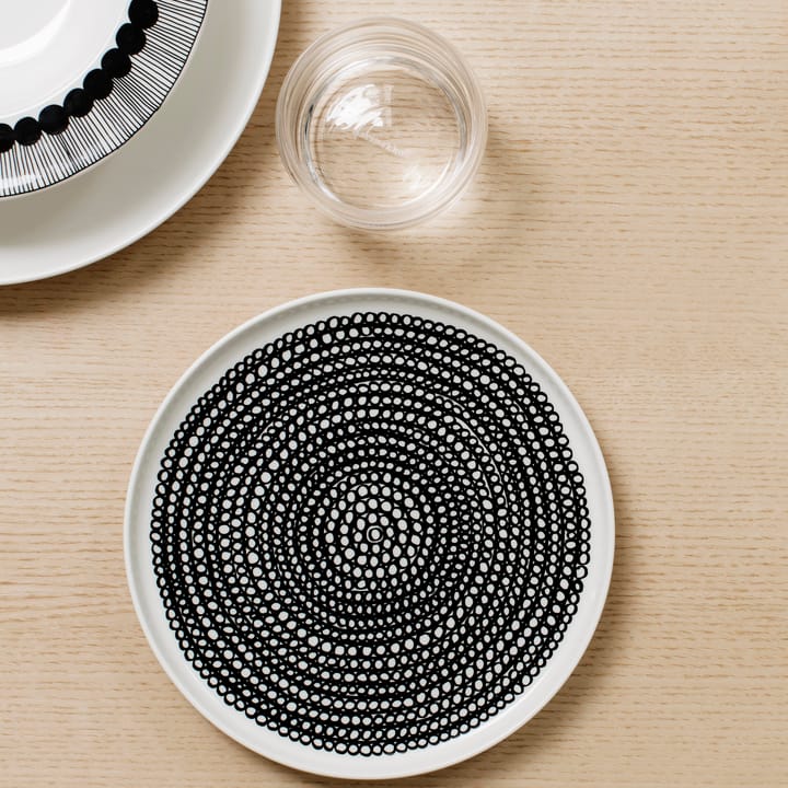 Räsymatto plate - black white - Marimekko