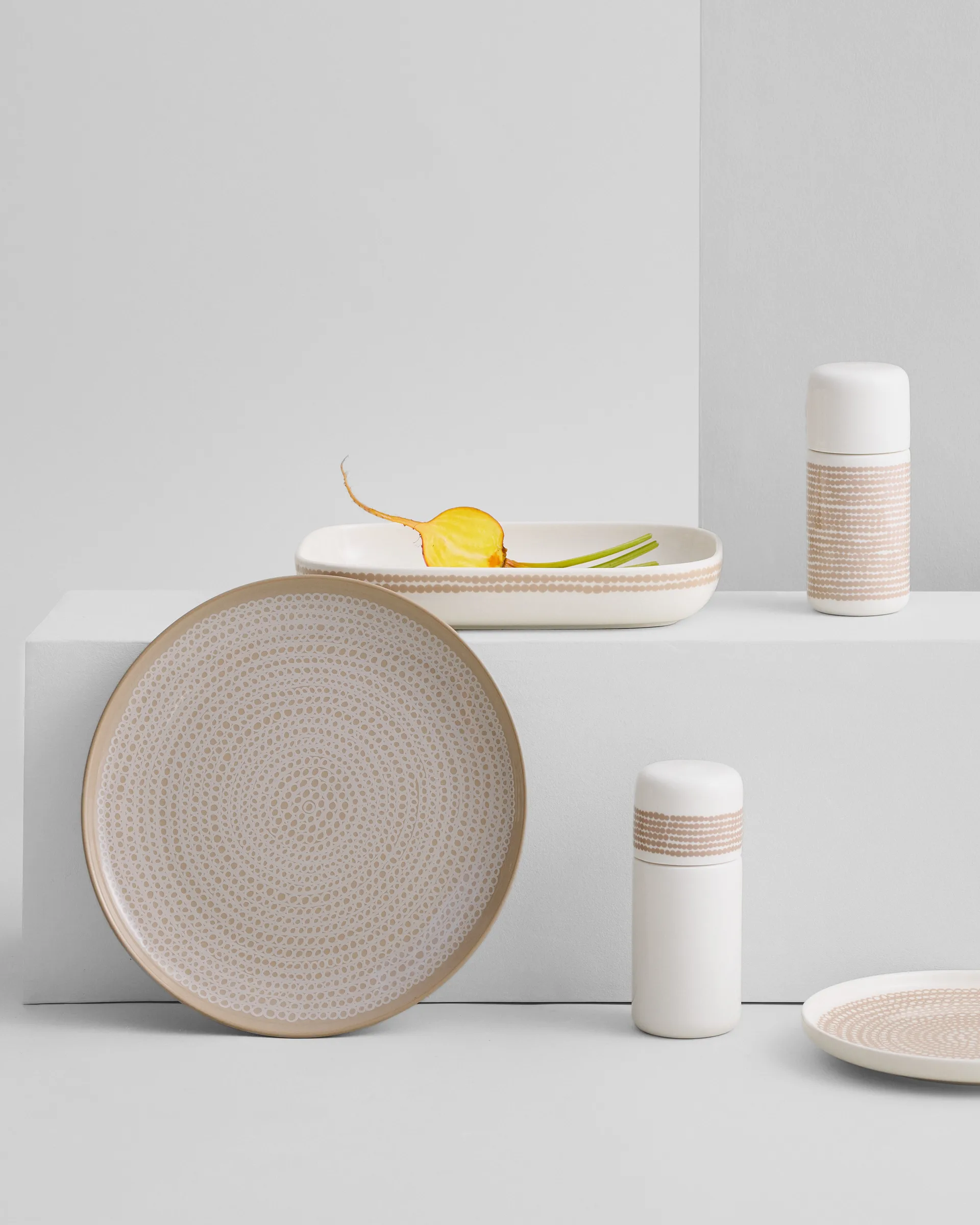 Siirtolapuutarha plate 18x25 cm, Black-white Marimekko