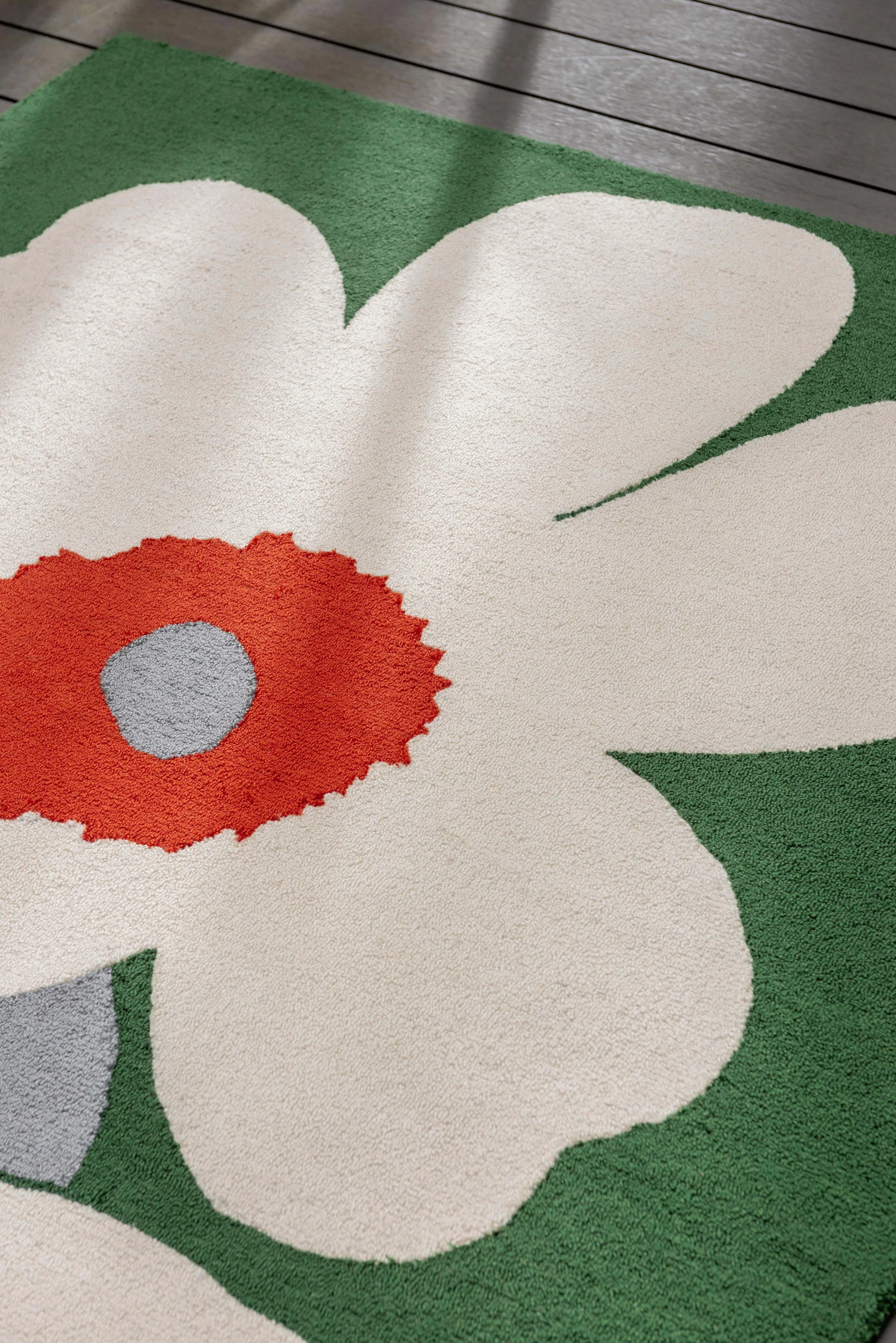 Unikko 60th Anniversary tufted plastic rug, 200x280 cm Marimekko