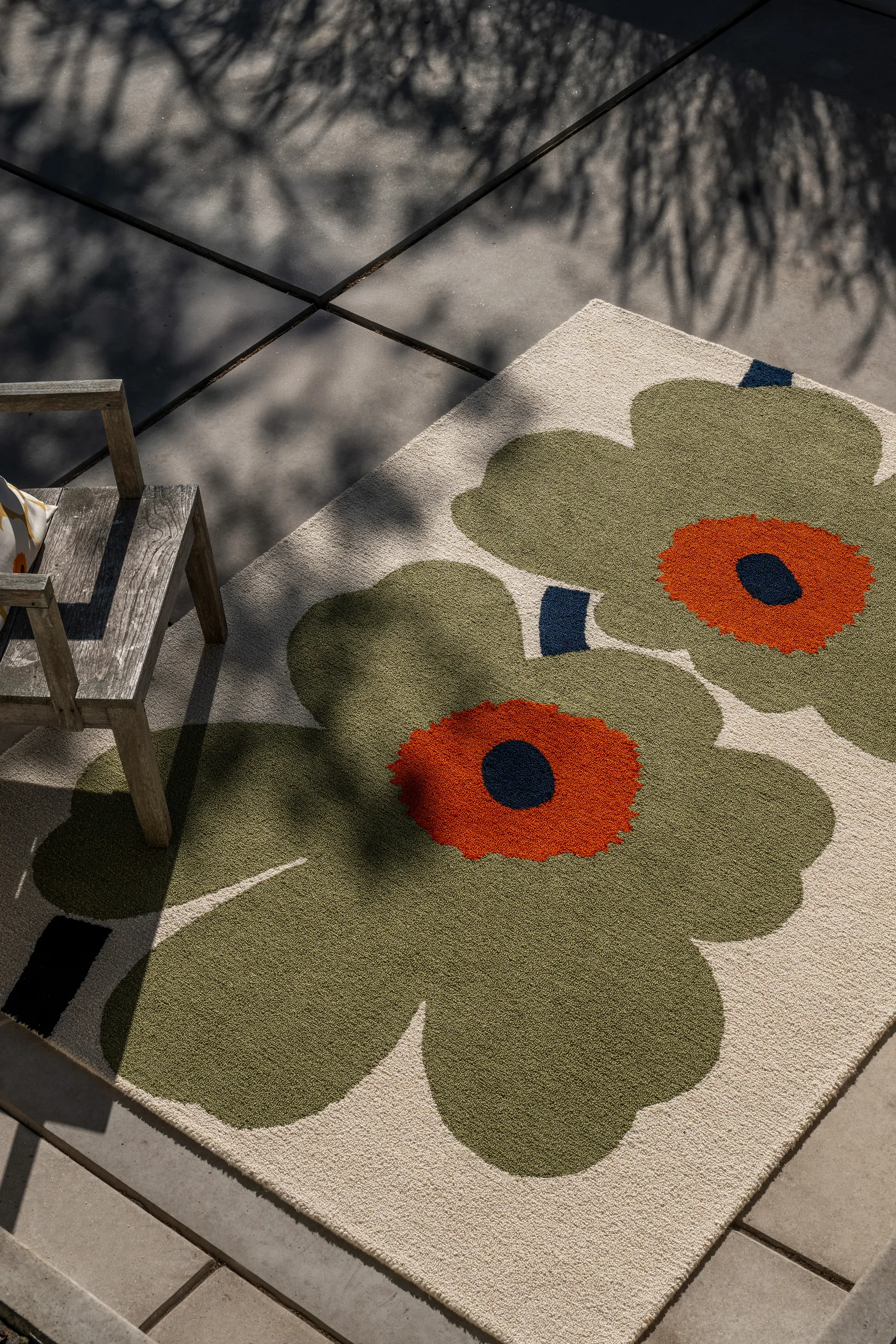 Unikko anniversary outdoor rug, Dusty green, 250x350 cm Marimekko