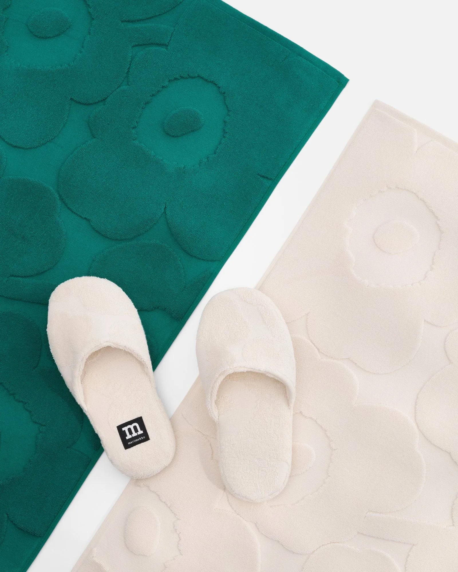 Unikko bath mat, Off white Marimekko