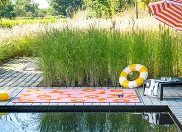 Unikko outdoor rug - Pink-orange, 140x200 cm - Marimekko