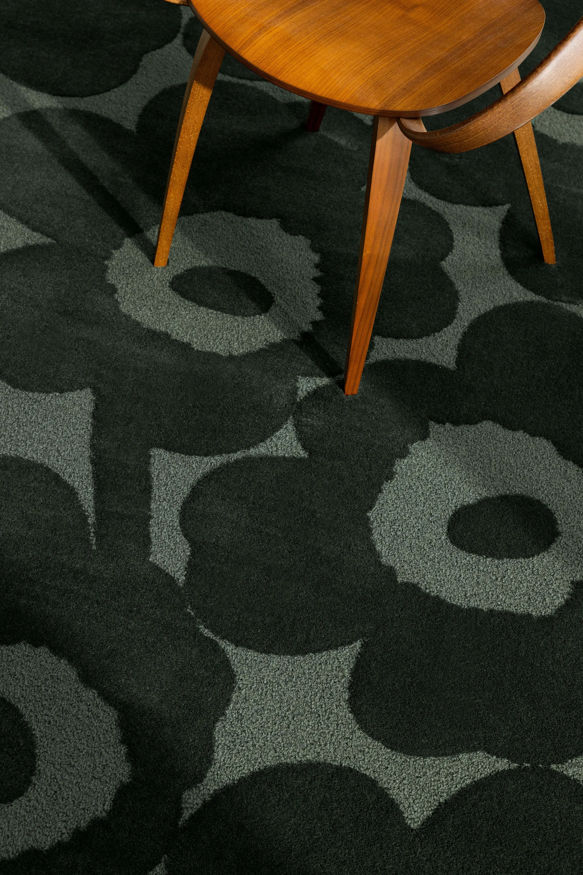 Unikko wool rug, Dark green, 250x350 cm Marimekko