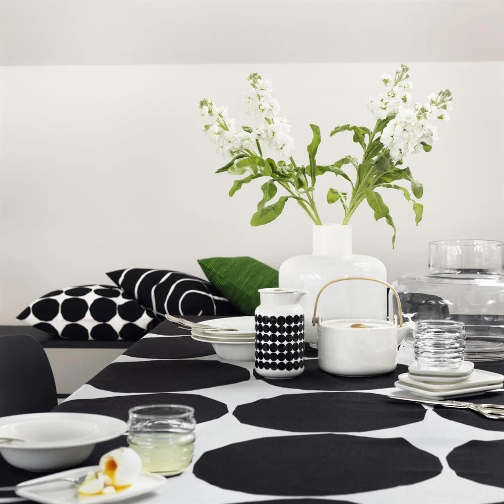 Urna vase 21 cm from Marimekko - NordicNest.com