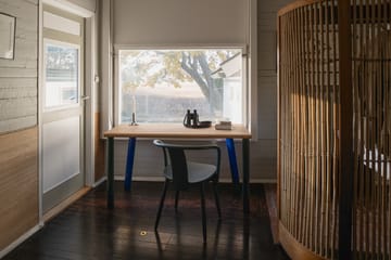 Homework desk 140x60 cm - Black stained ash - Massproductions