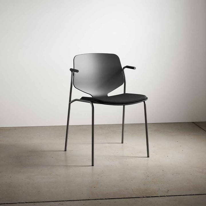 Nova Sea arm chair, Black. black steel stand Mater