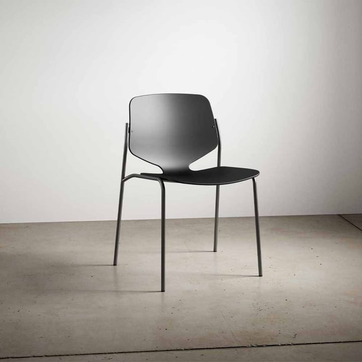 Nova Sea chair, Black. black steel stand Mater