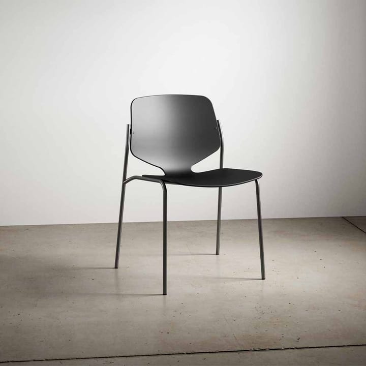 Nova Sea chair - Black. black steel stand - Mater