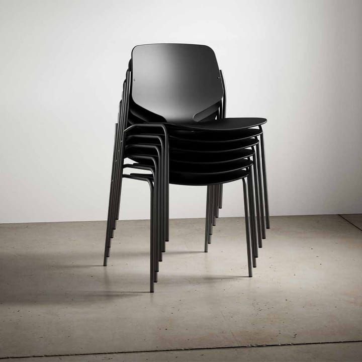 Nova Sea chair, Black. black steel stand Mater