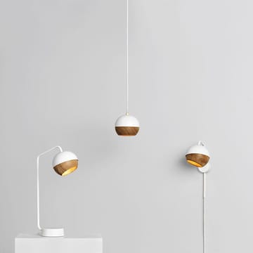 Ray wall light - white, oak detail on screen - Mater