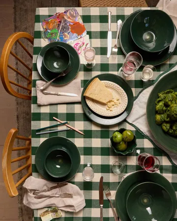 Basic plate 25 cm - Forest green - Mateus