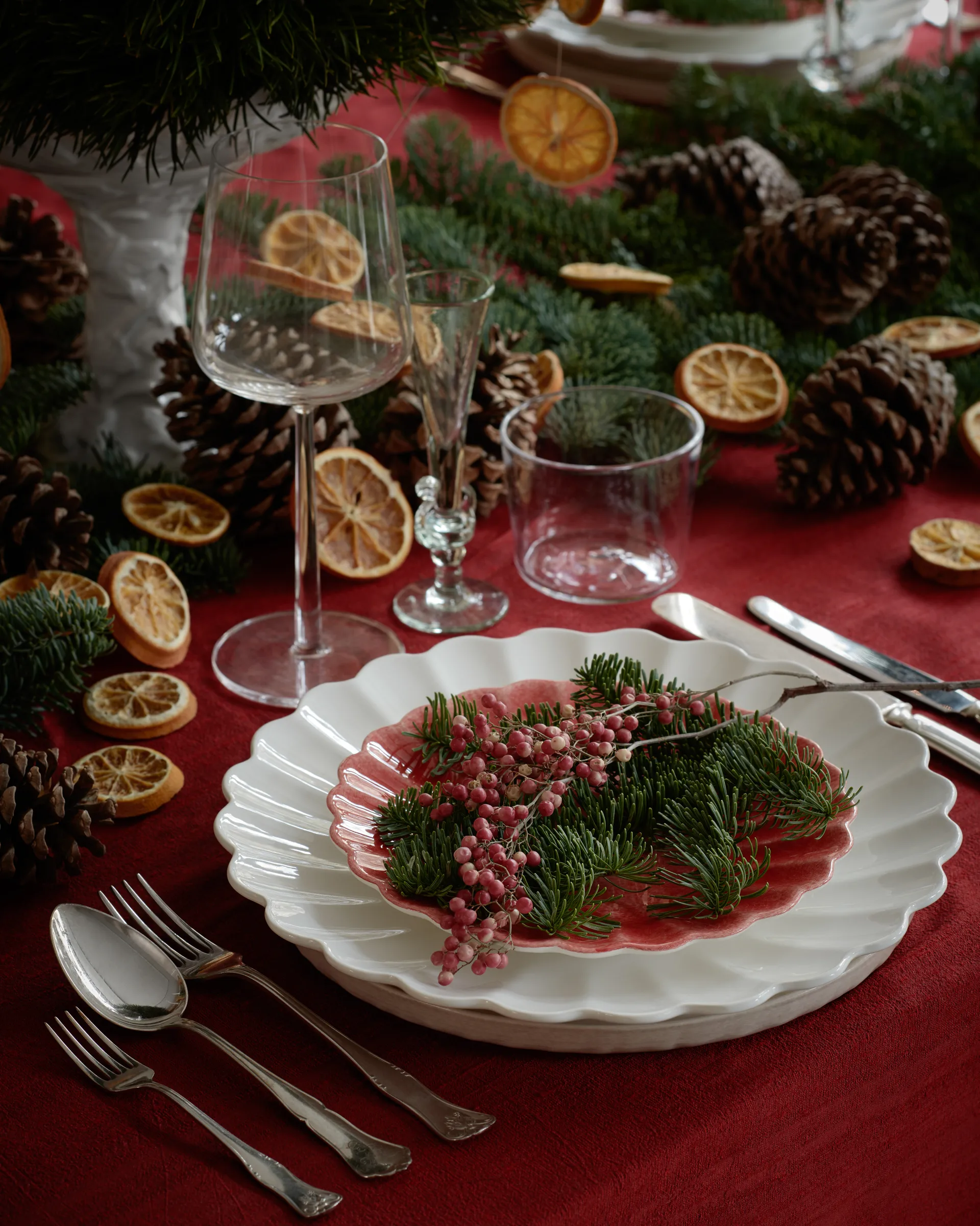 Oyster plate 20 cm, Red Mateus