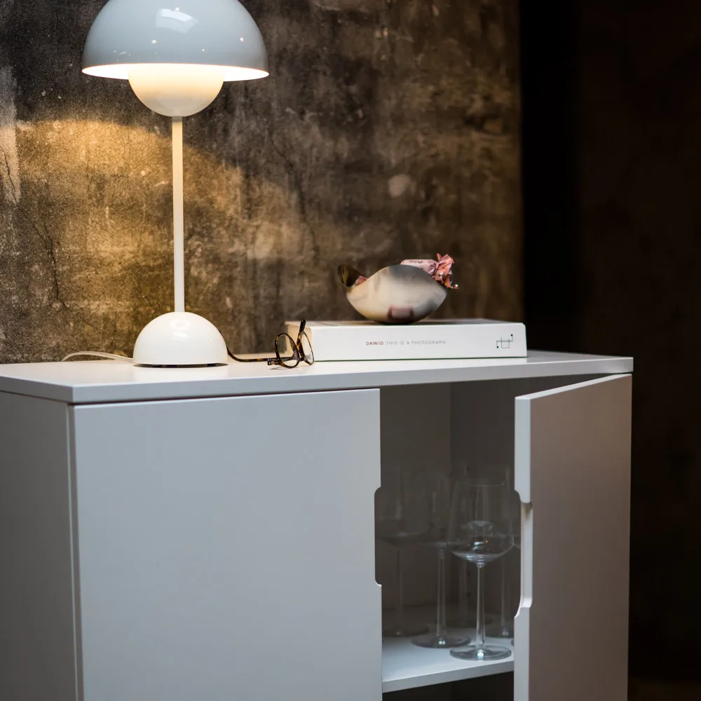 Aoko cabinet 120 cm, White lacquer Mavis