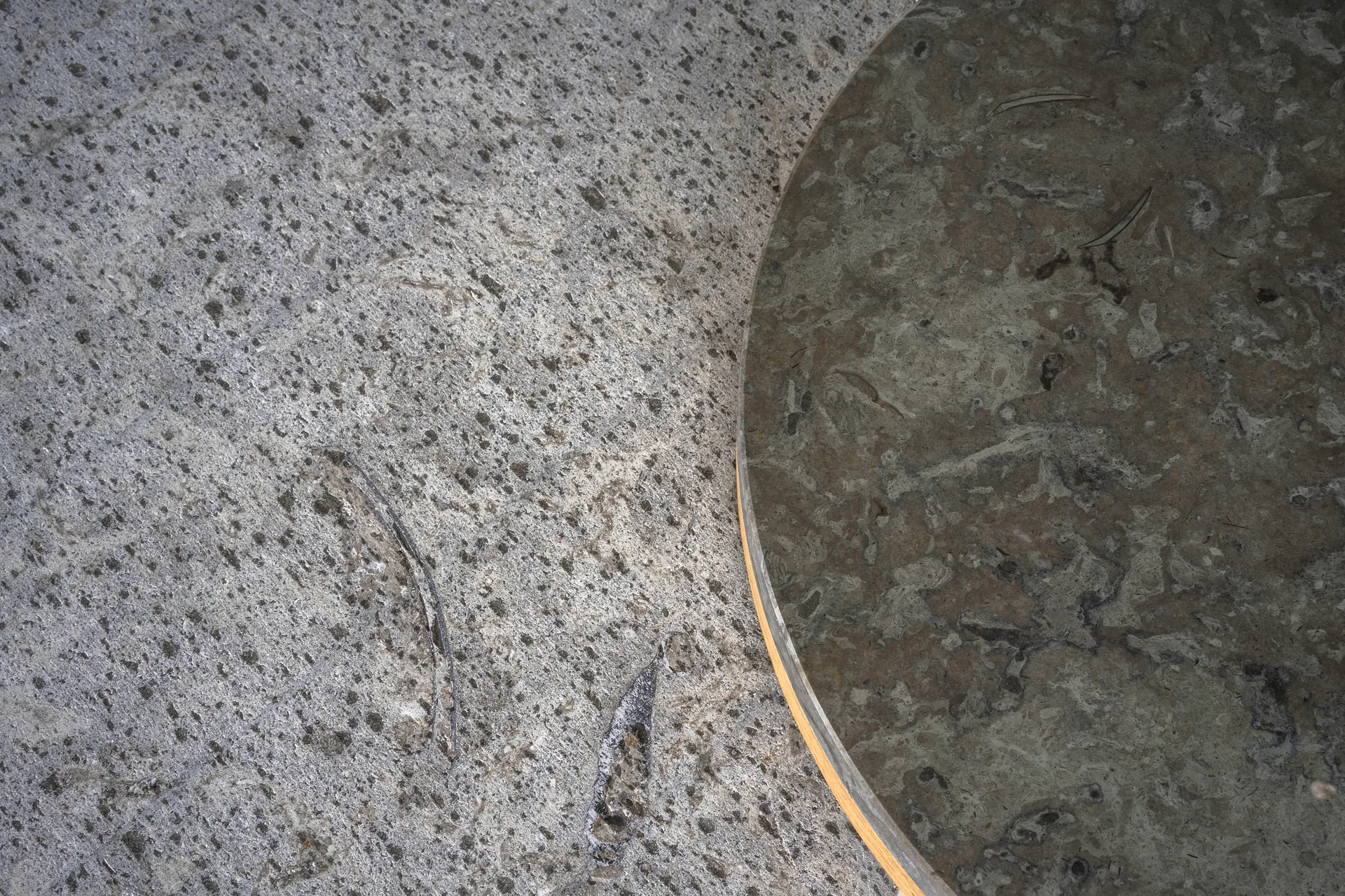 Dondo side table white pigmented oak Ø45 cm, Honed limestone Mavis