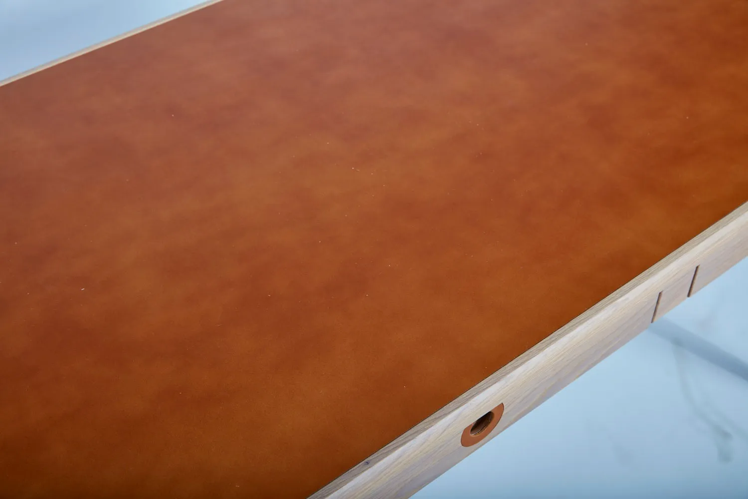 Höllviken desk, oak white pigmented Mavis