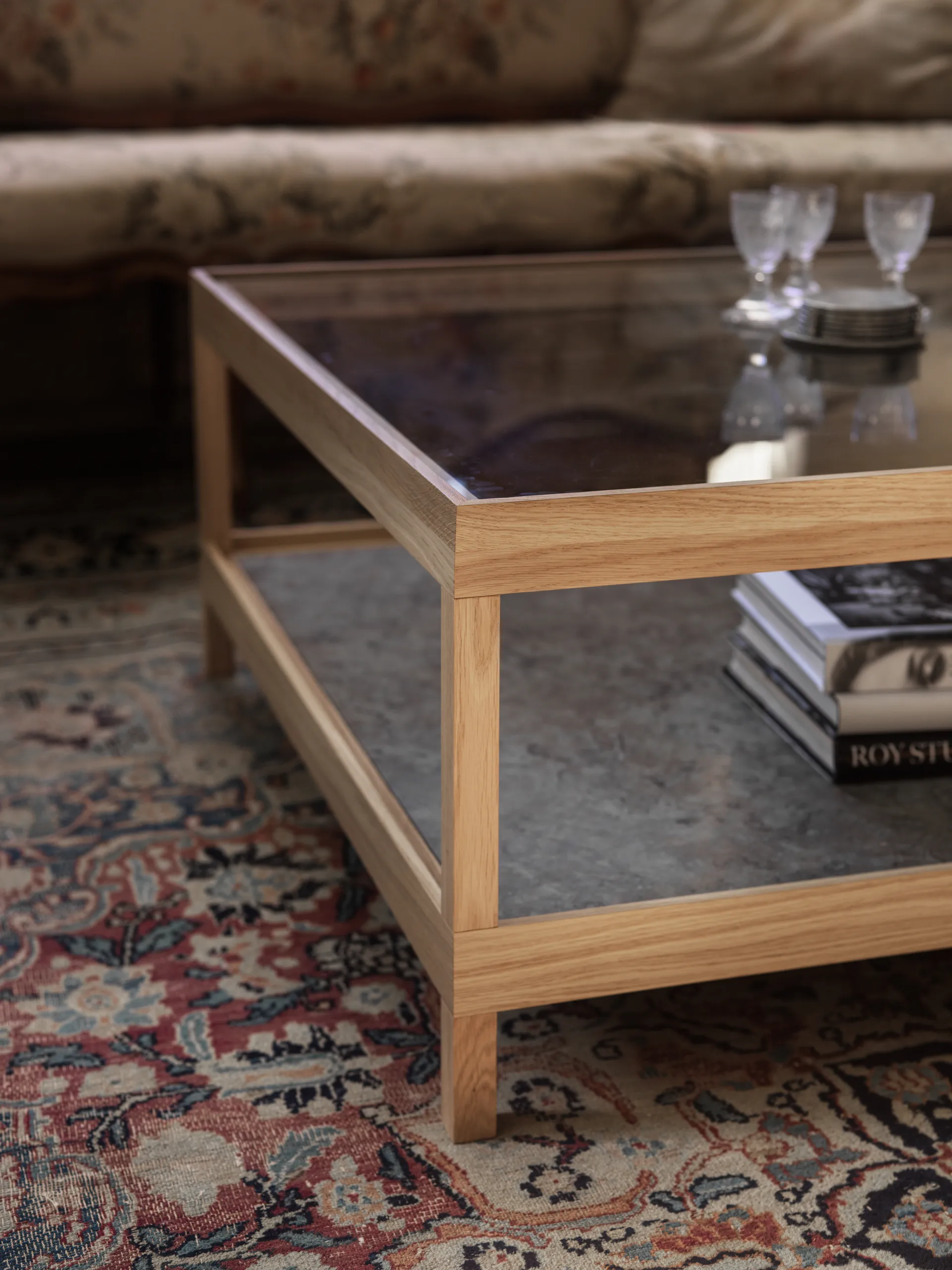 Ima coffee table 90x90 cm, White pigmented, matte lacquered oak, limestone Mavis