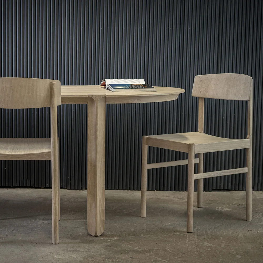 Red chair, White pigmented matte lacquered oak Mavis