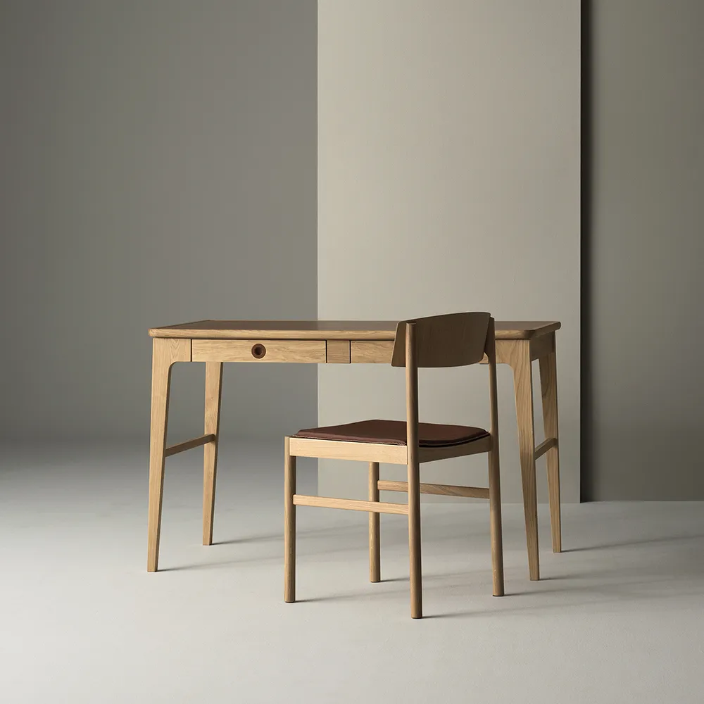 Red chair, White pigmented matte lacquered oak Mavis