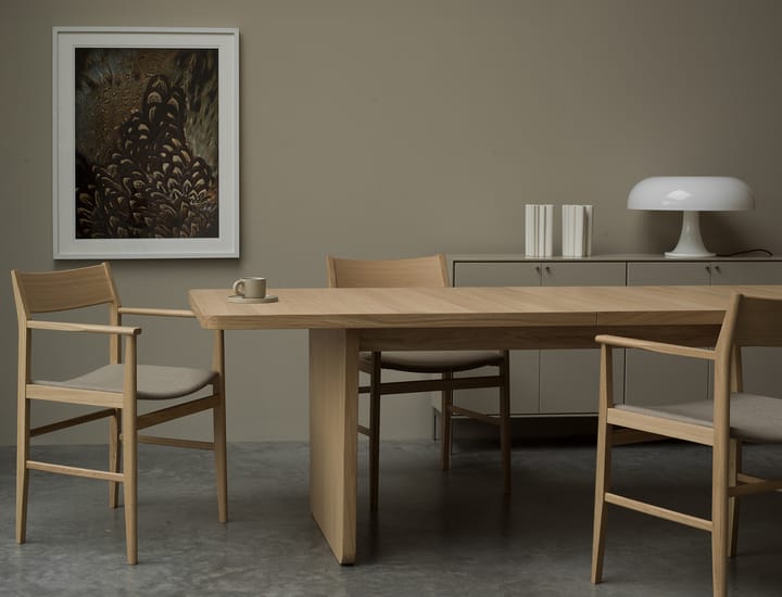Vaud dining table, White pigmented oak, 2 pcs inserts Mavis