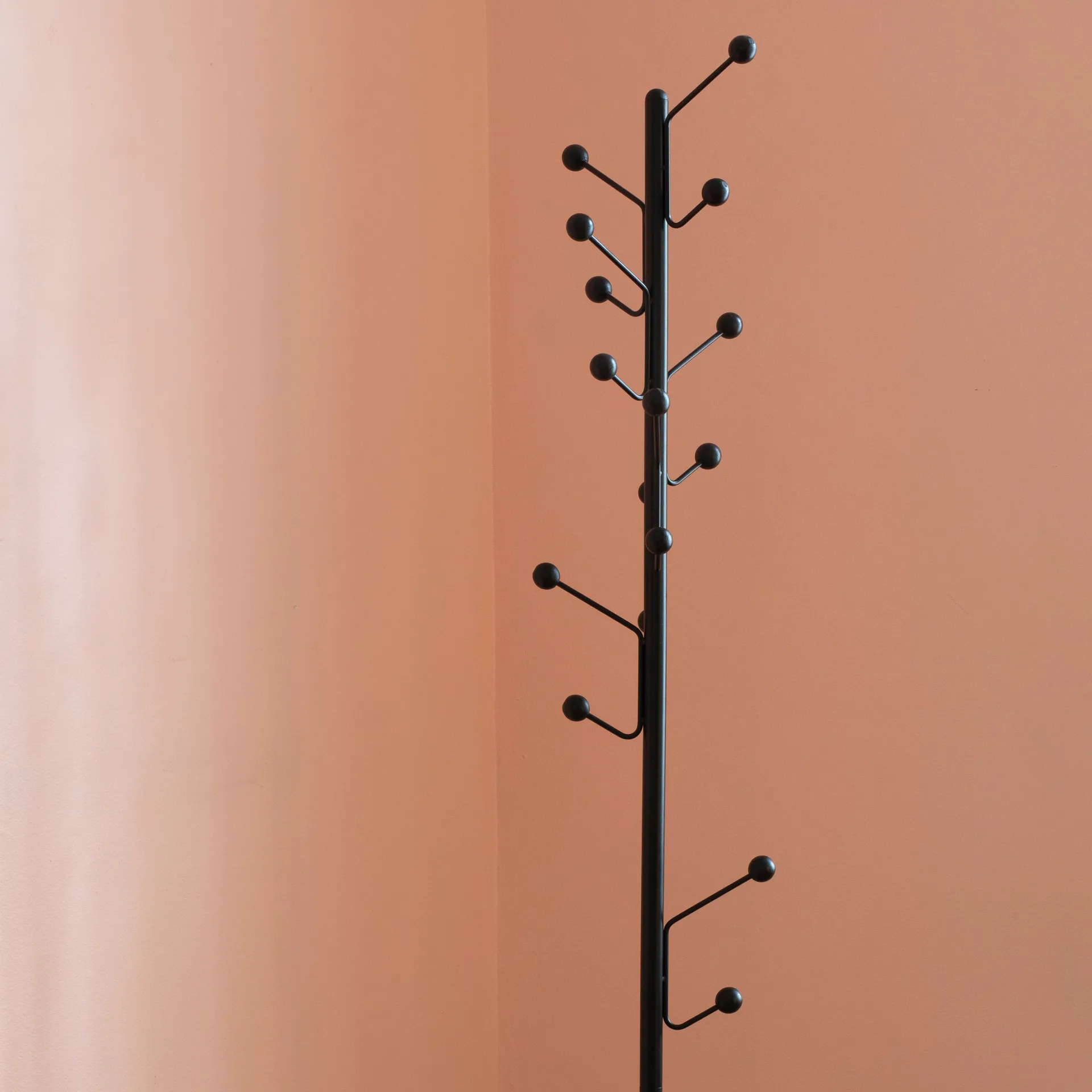 Bill Floor clothes hanger, Black Maze