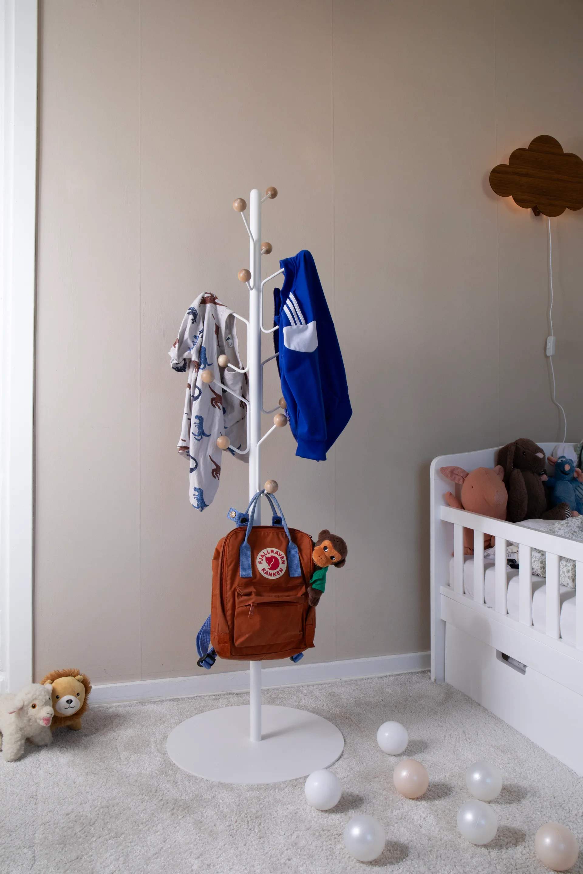 Bill Floor junior coat rack, White Maze