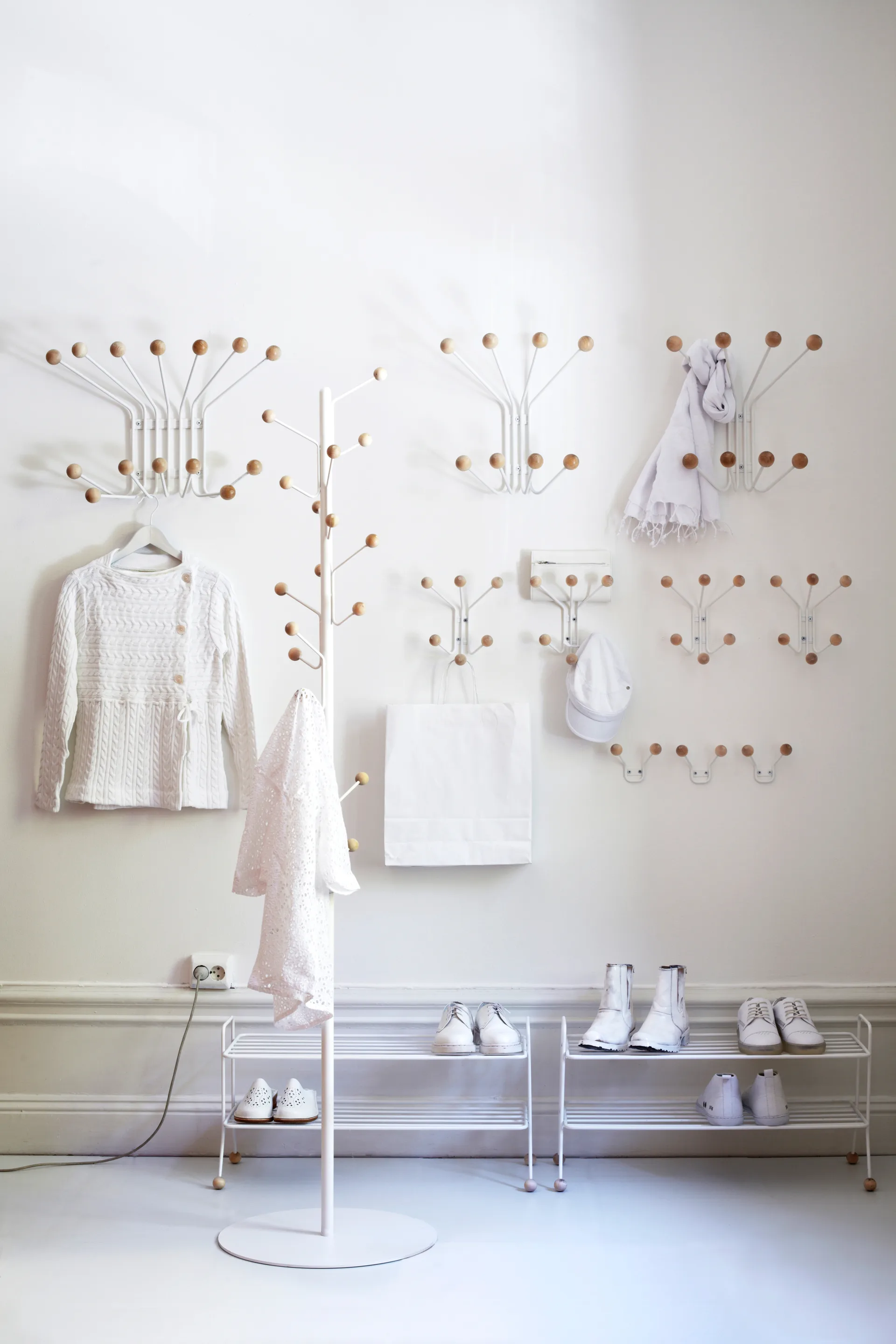 Bill shoe shelf, white Maze