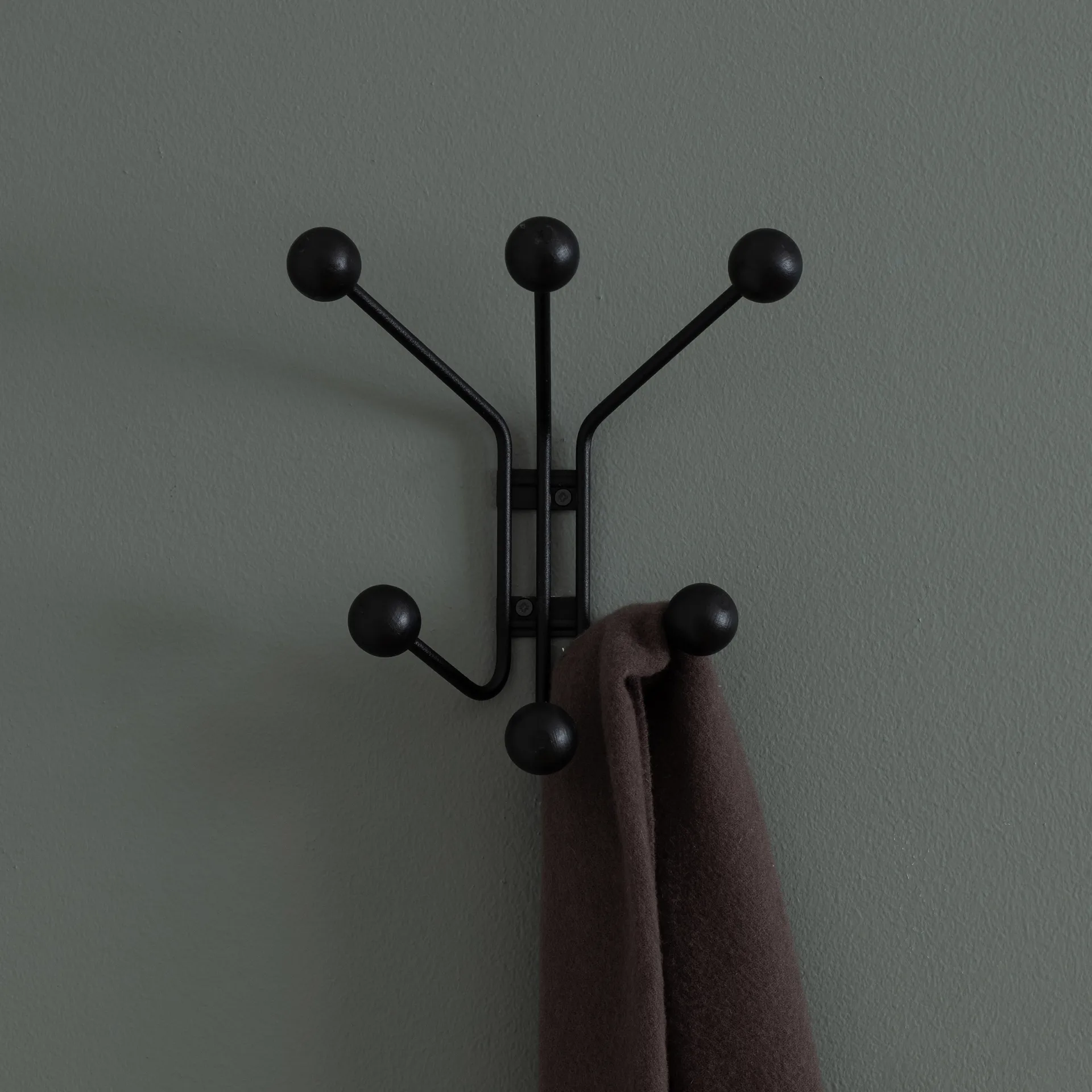 Bill XS hanger, black Maze