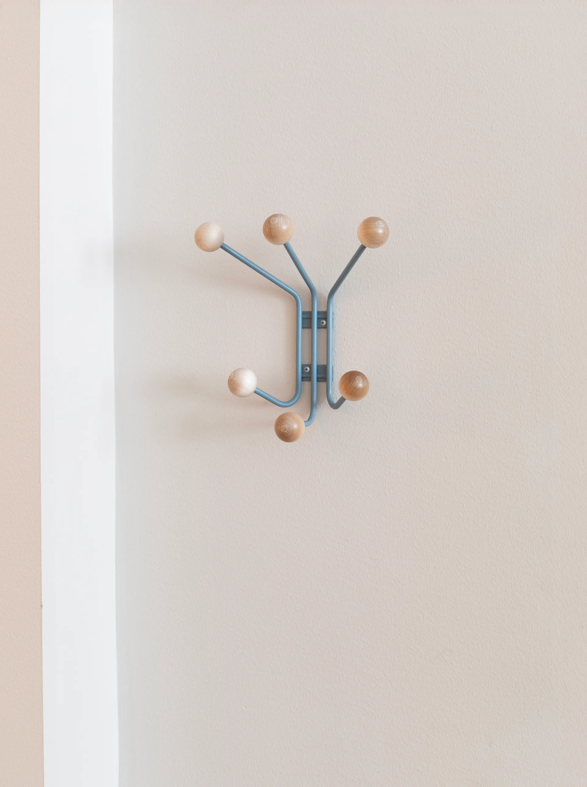 Bill XS hanger, Pigeon blue Maze