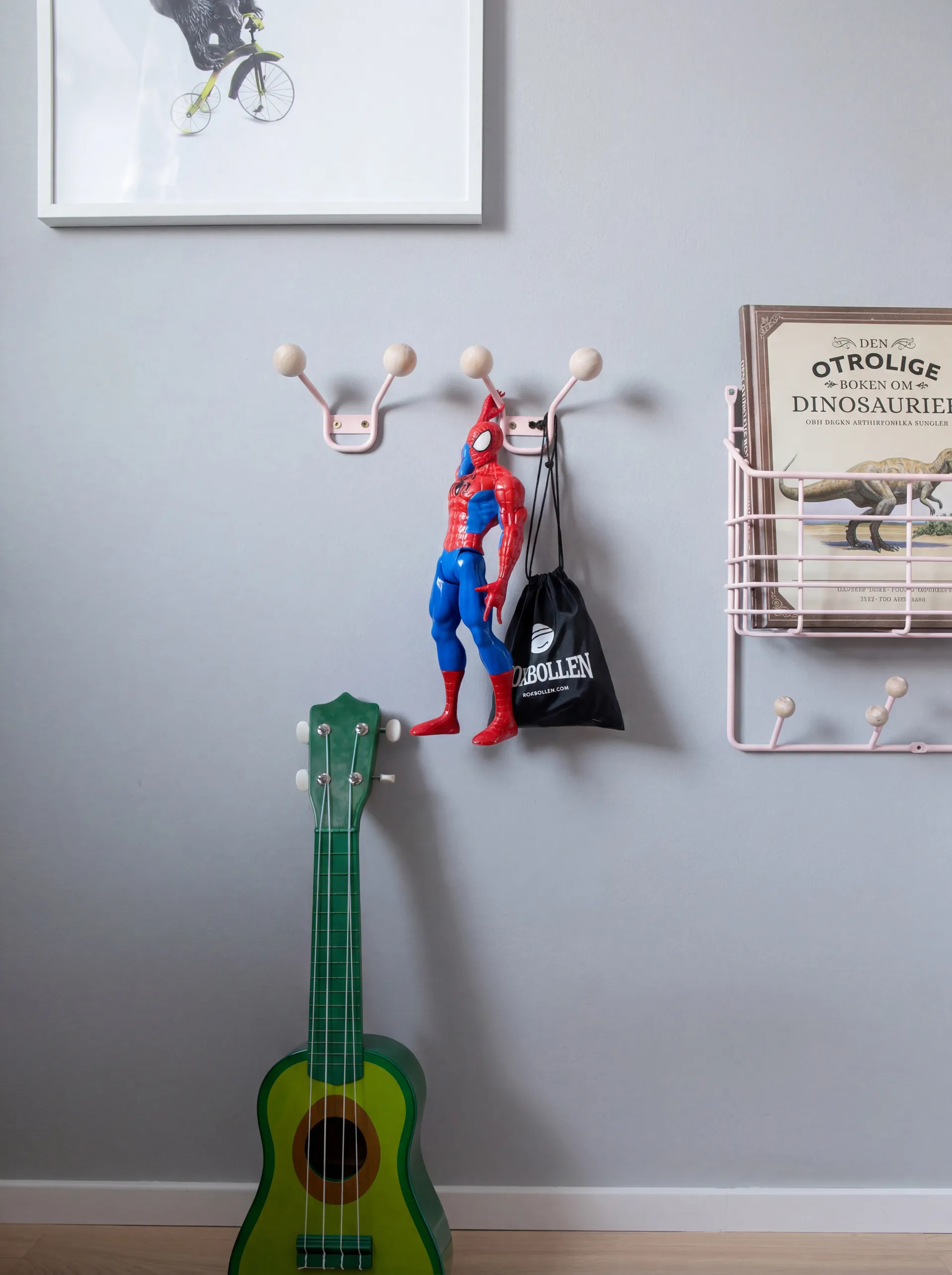 Bill XXS hanger, Pale pink Maze