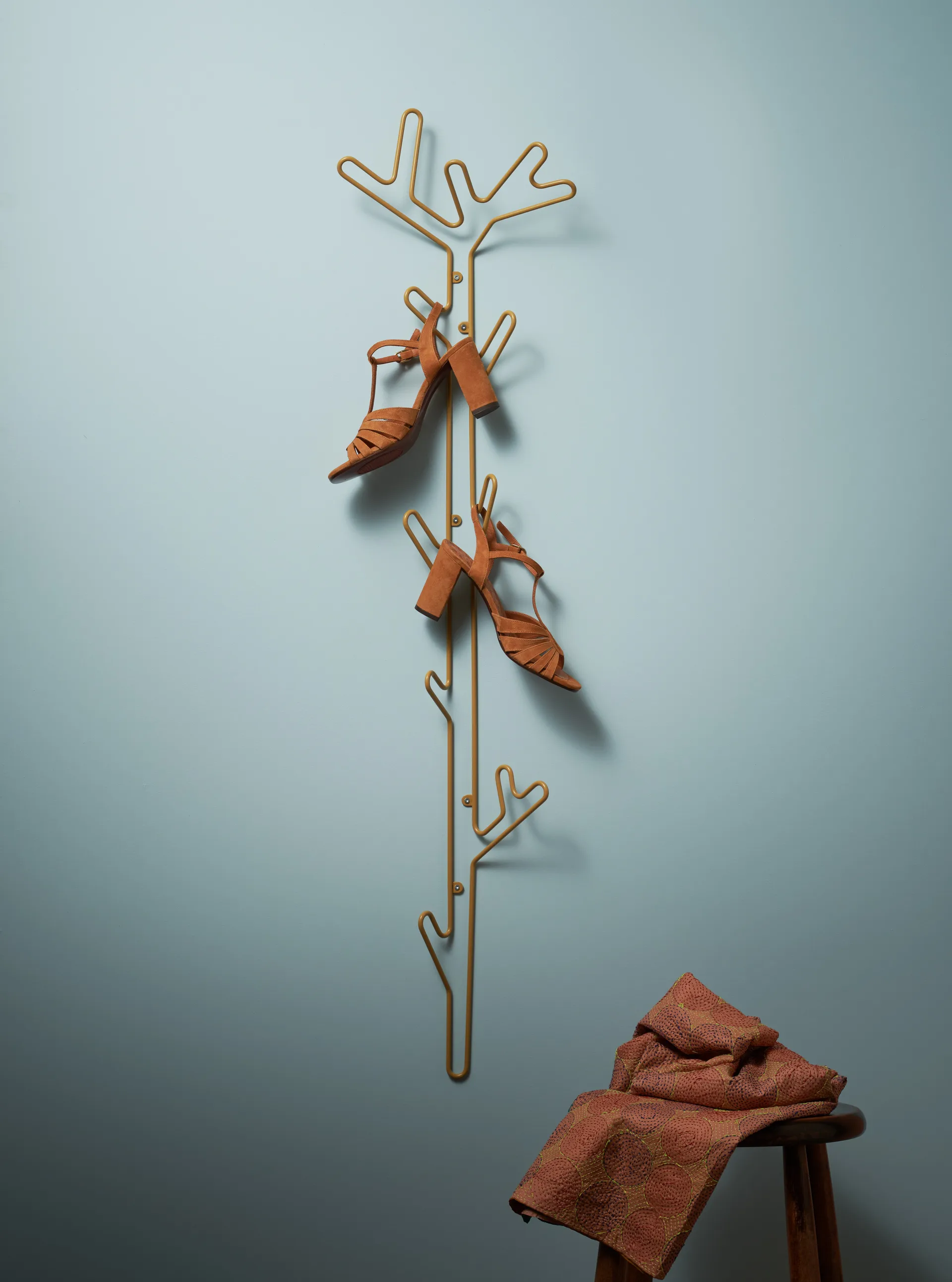 Branch hanger, Ochre yellow Maze