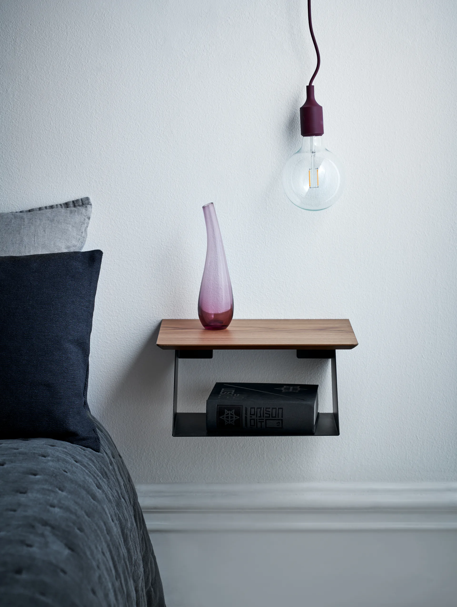 Edgy shelf, Black-Walnut Maze