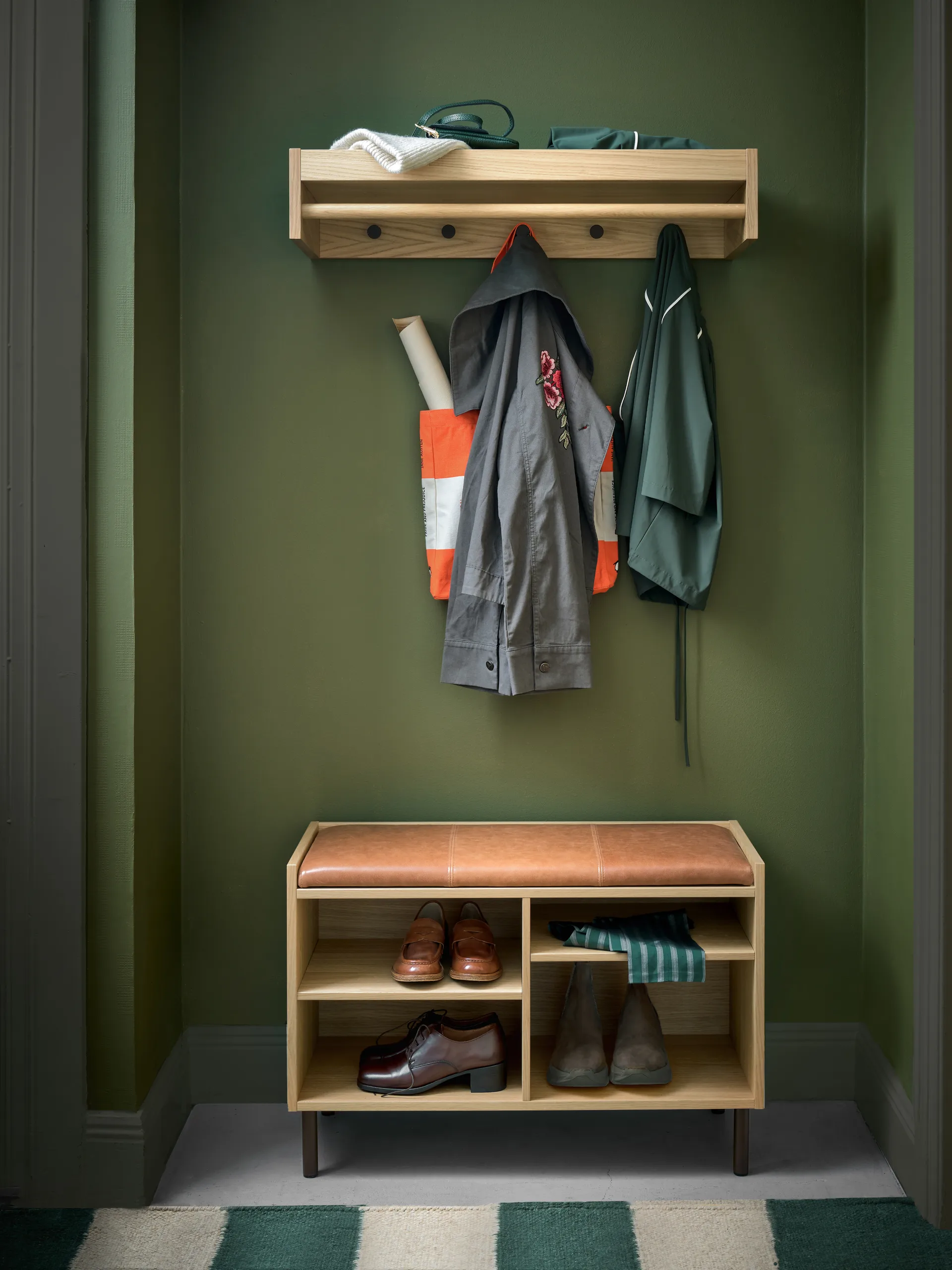 Gentle coat rack, Oak, 78x15x32 cm Maze