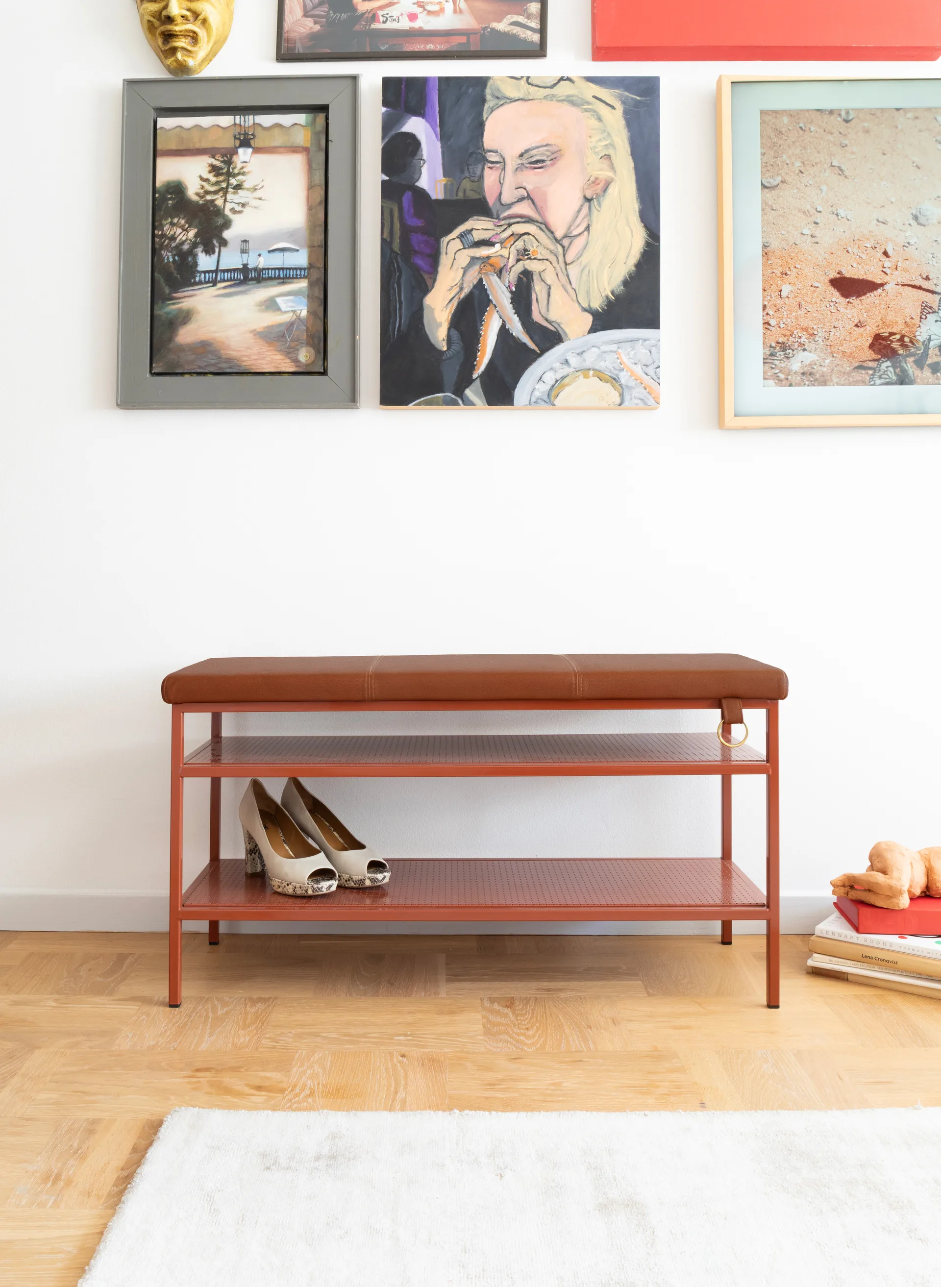 Nancy shoe shelf, Cinnamon-vintage cognac Maze