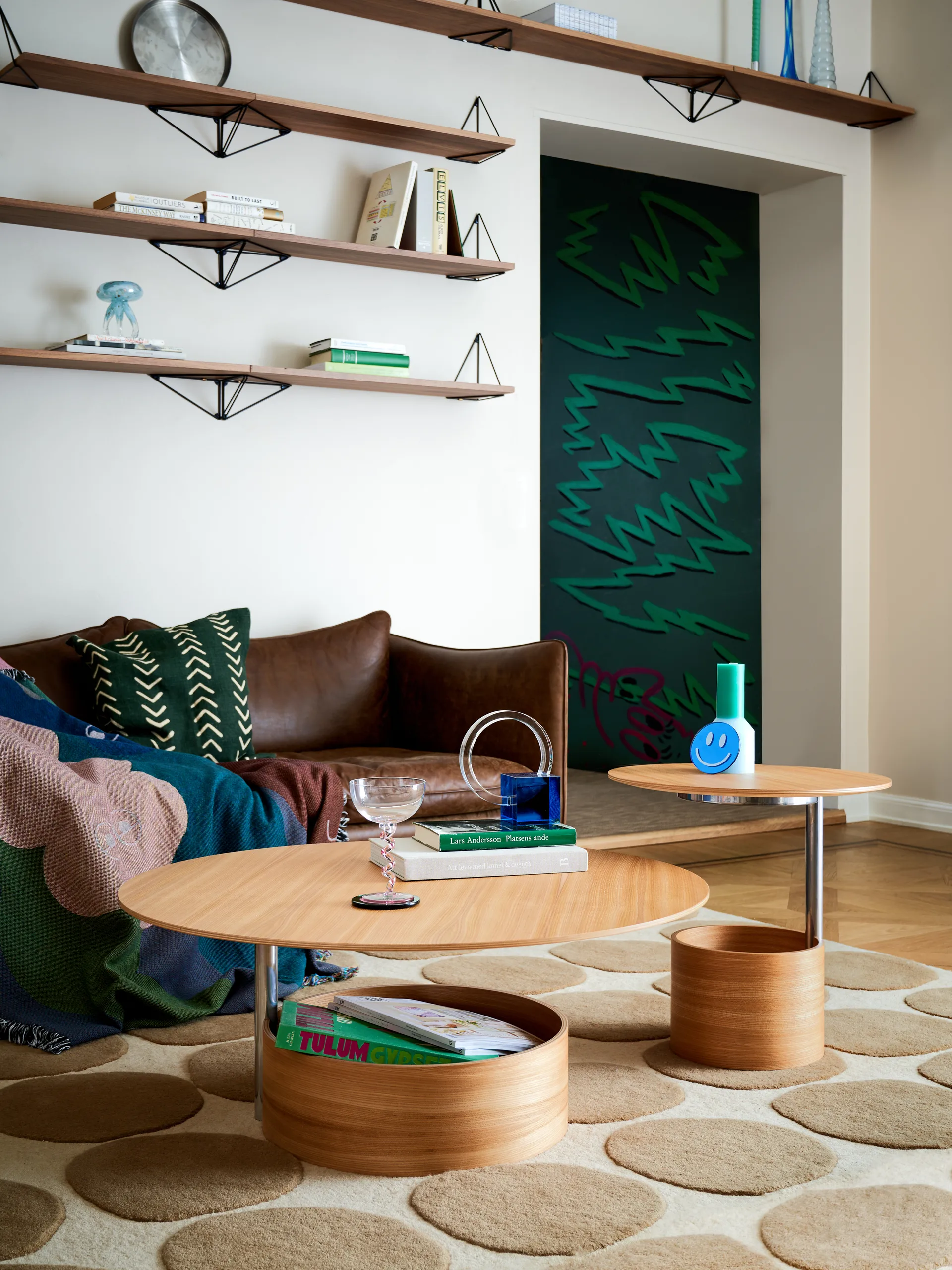 Parasol L coffee table Ø90 cm, Oak Maze