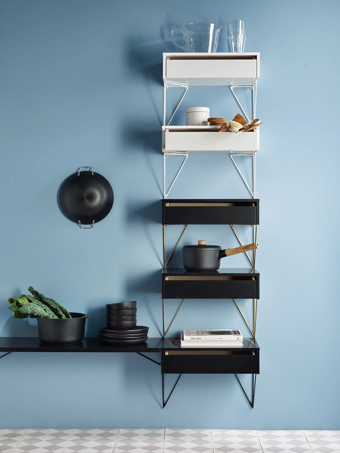 Pythagoras brackets, 2-pack, black Maze