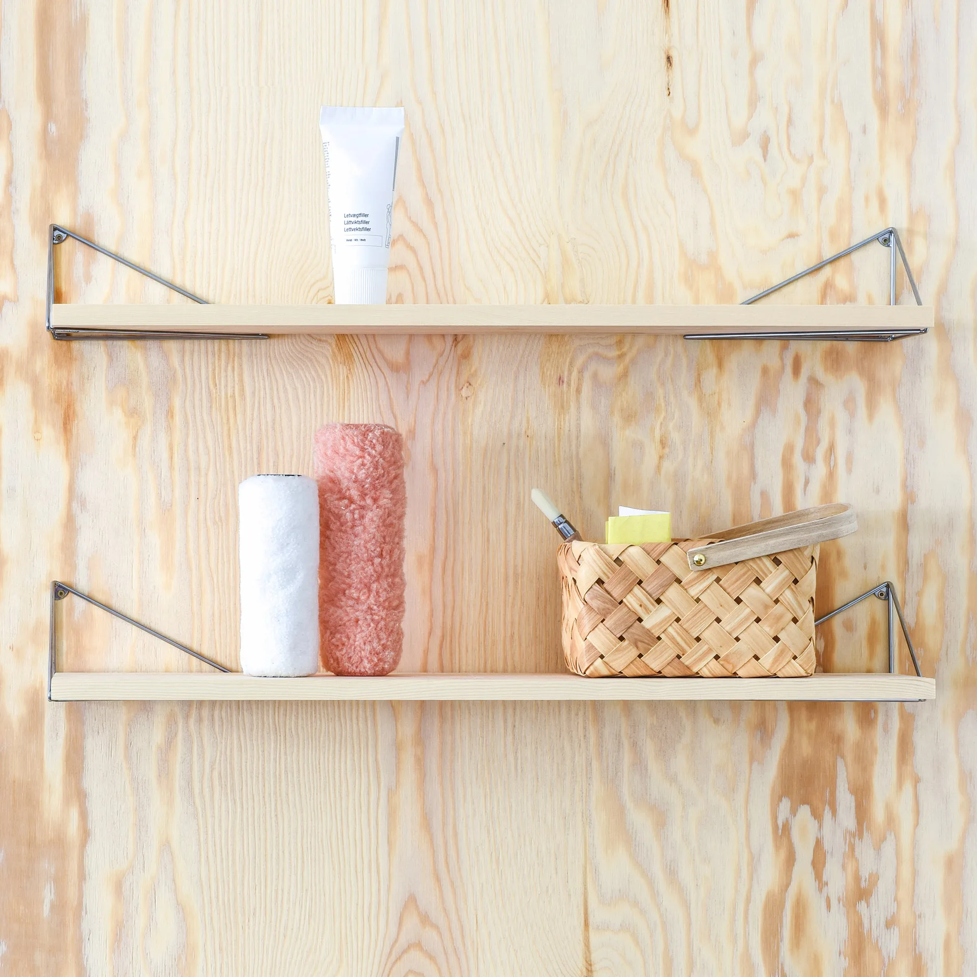 Pythagoras Play shelf, chrome Maze