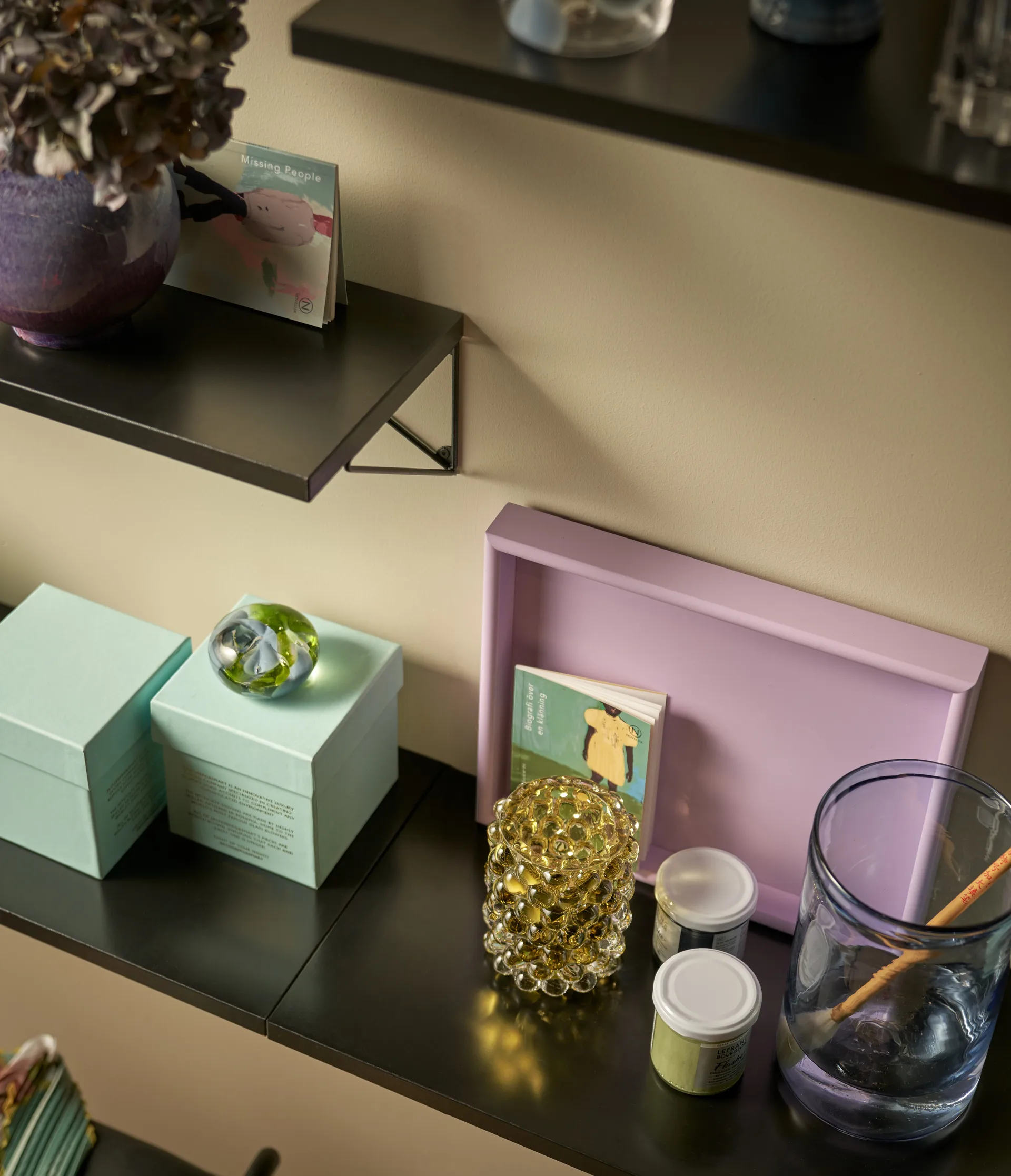 Pythagoras shelf, Large, black Maze