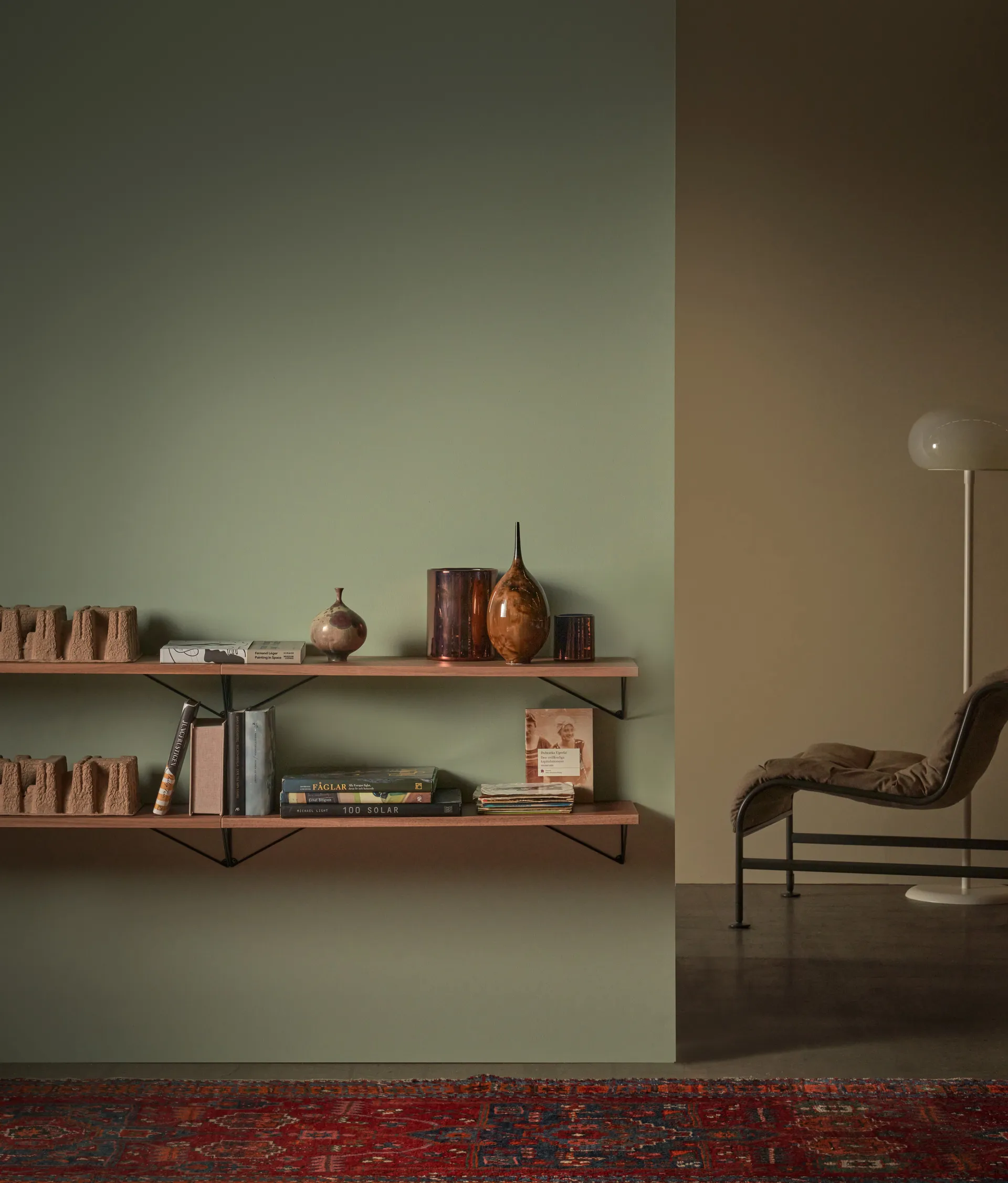 Pythagoras shelf, Large, walnut Maze
