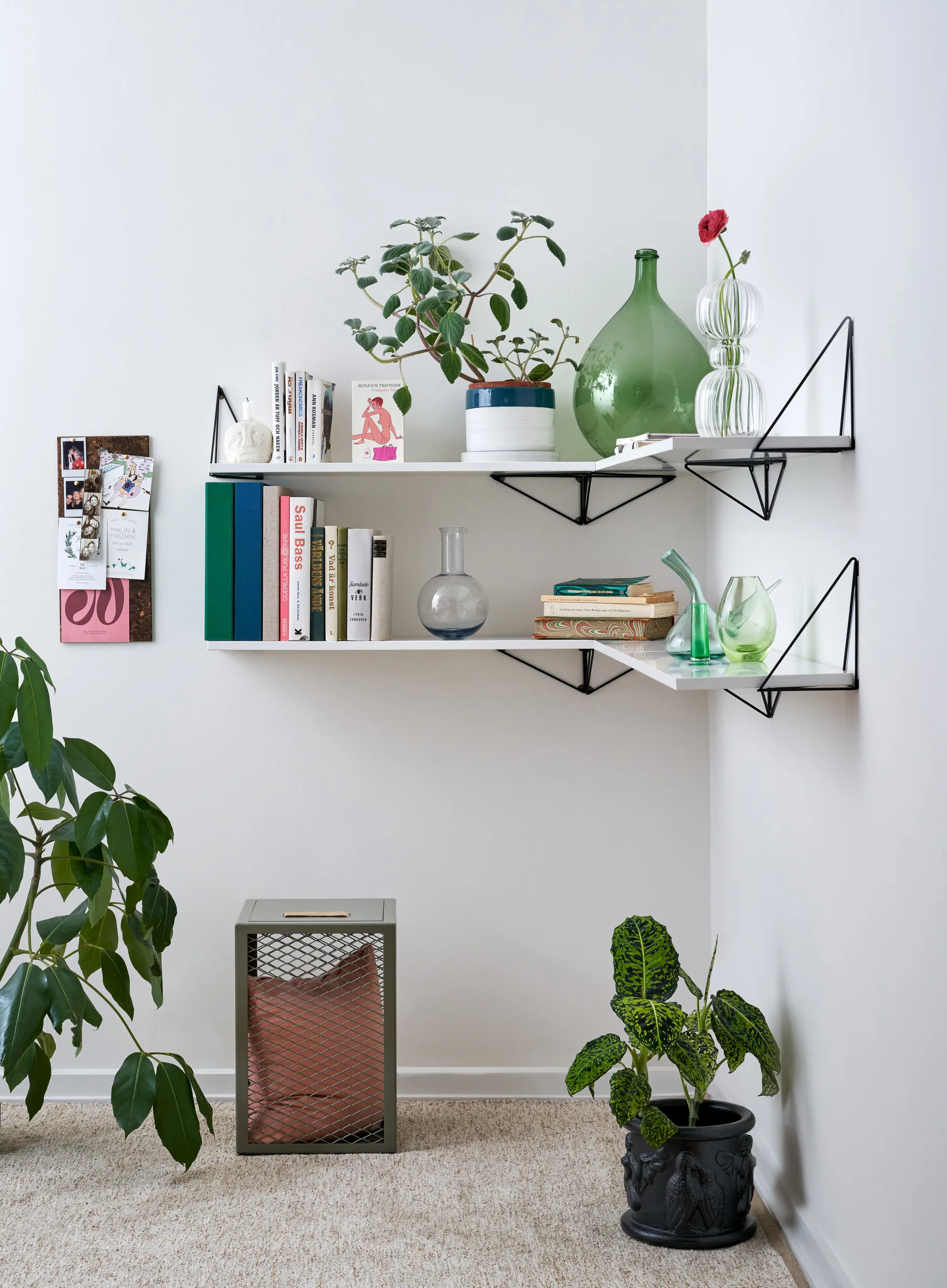 Pythagoras shelf, Large, white Maze