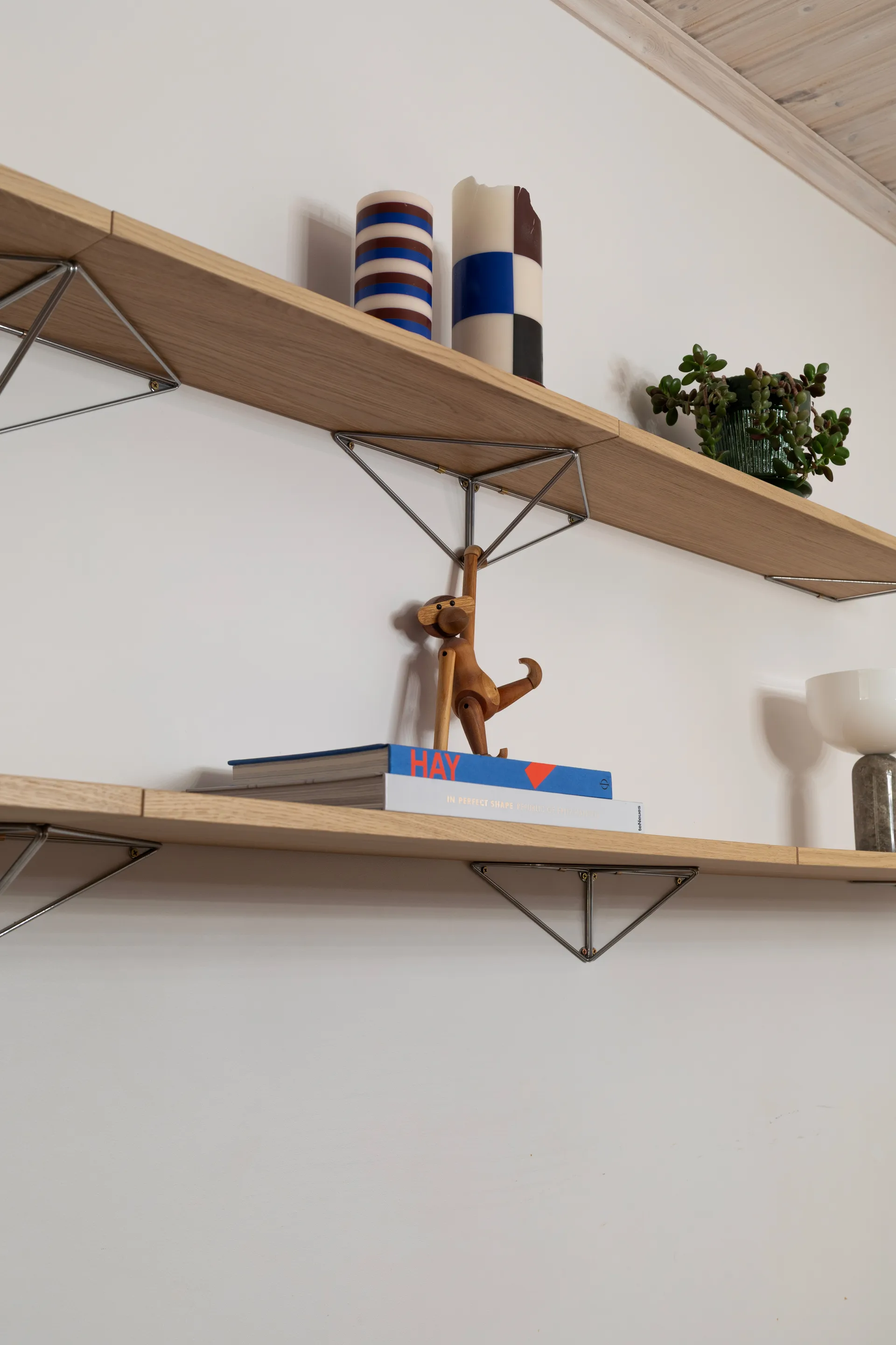 Pythagoras shelf, oak-chrome, 20x80 cm,  Maze