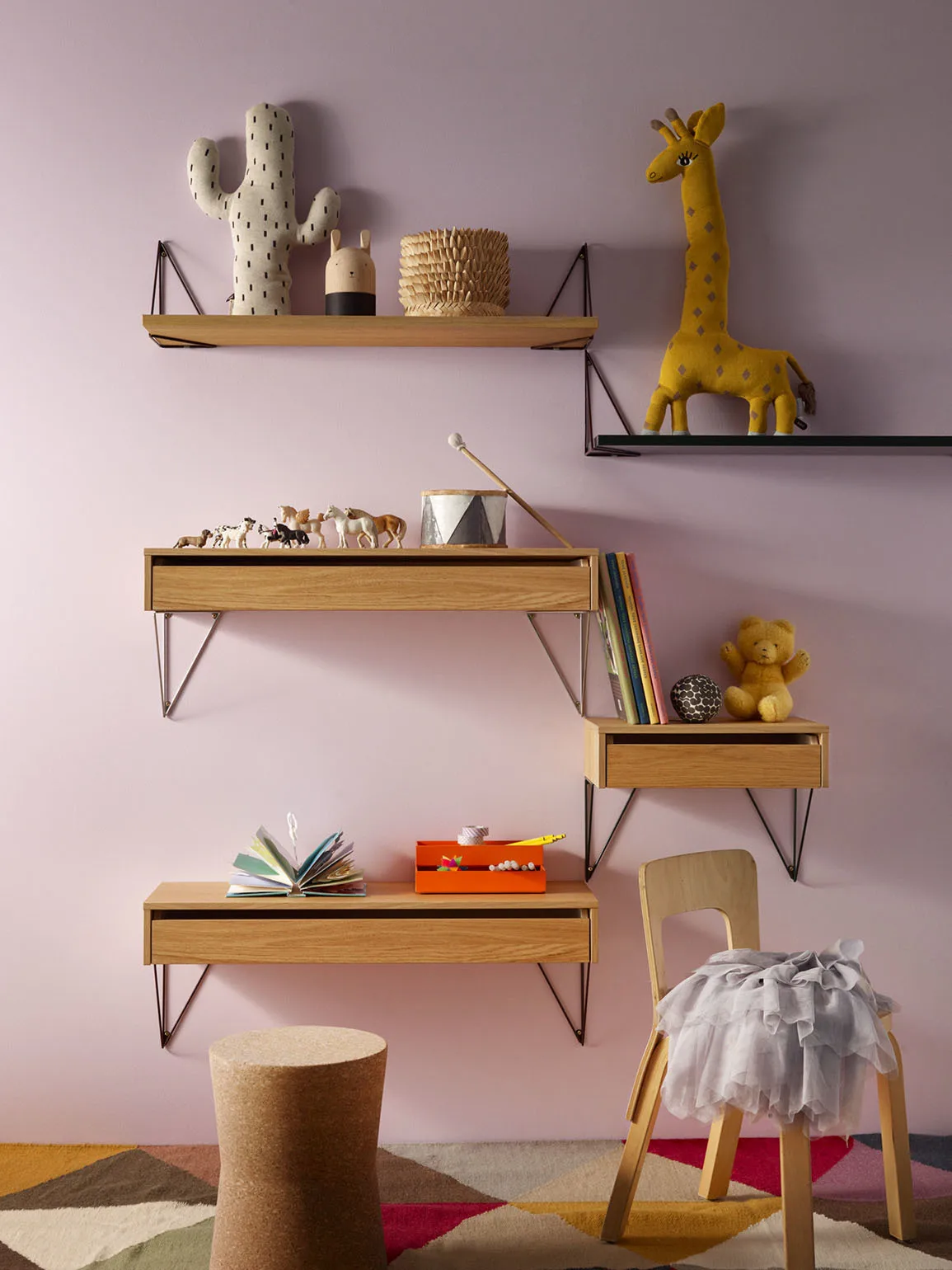 Pythagoras shelf from Maze - NordicNest.com