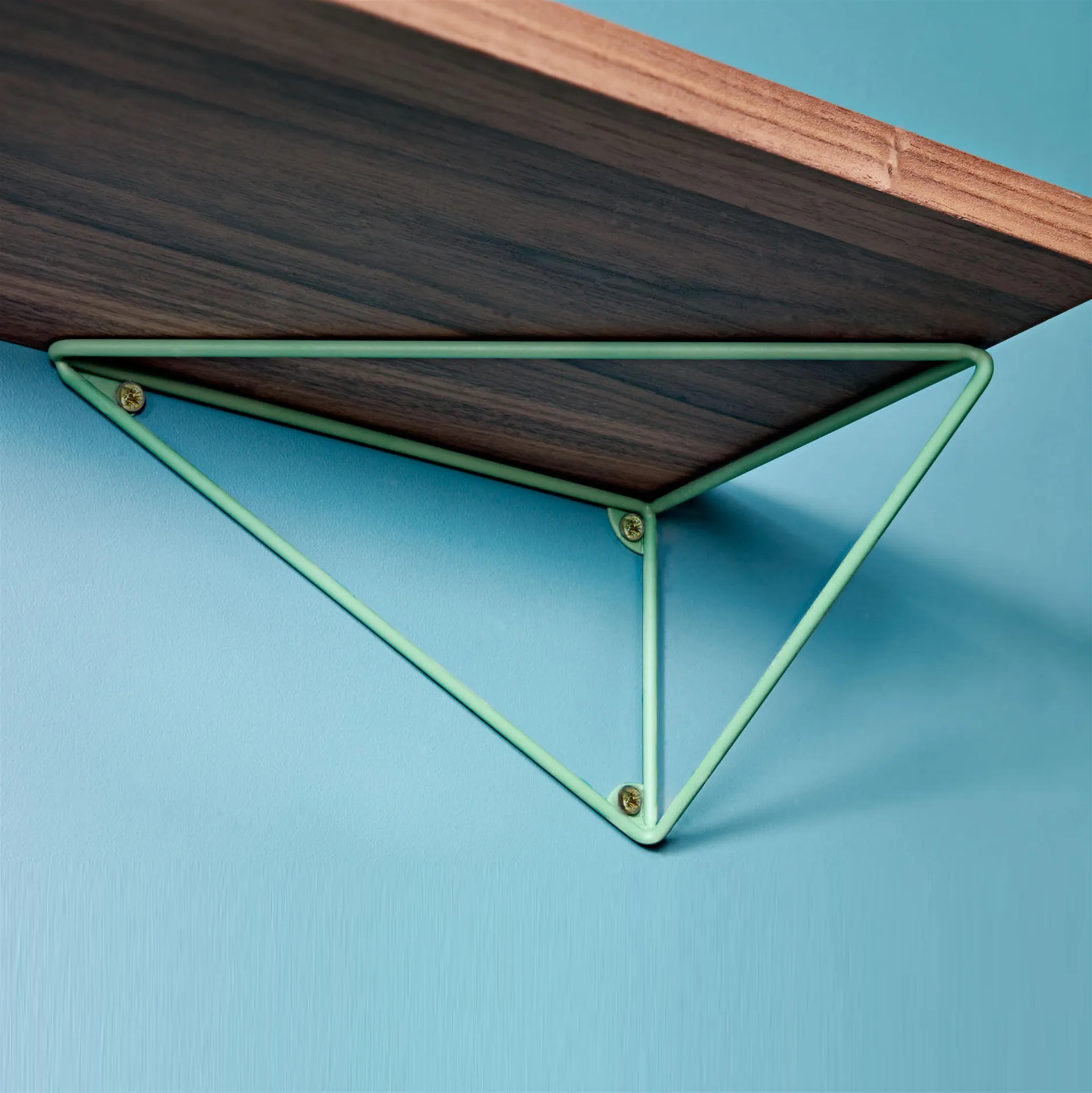 Pythagoras shelf, walnut Maze