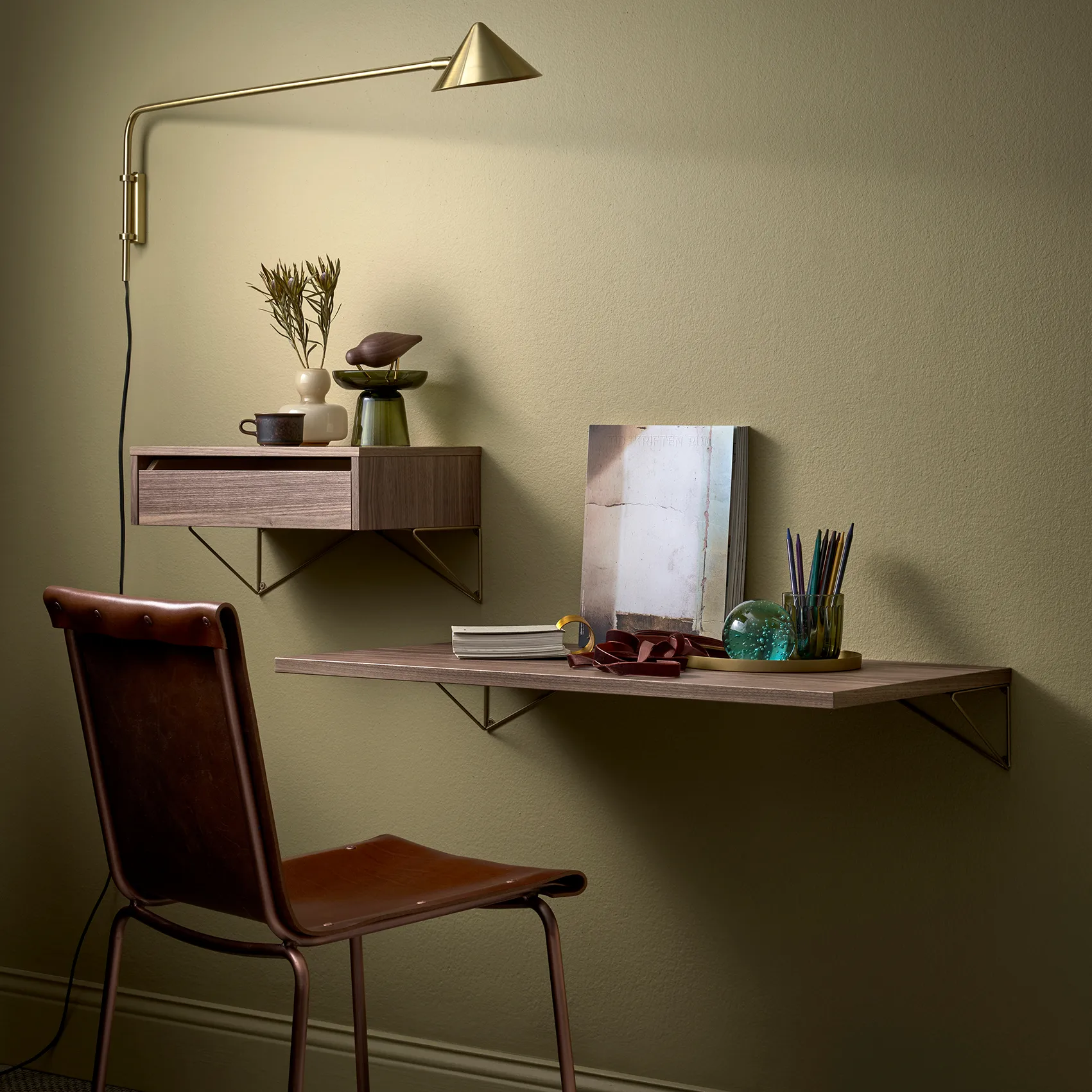 Pythagoras tabletop, Walnut Maze