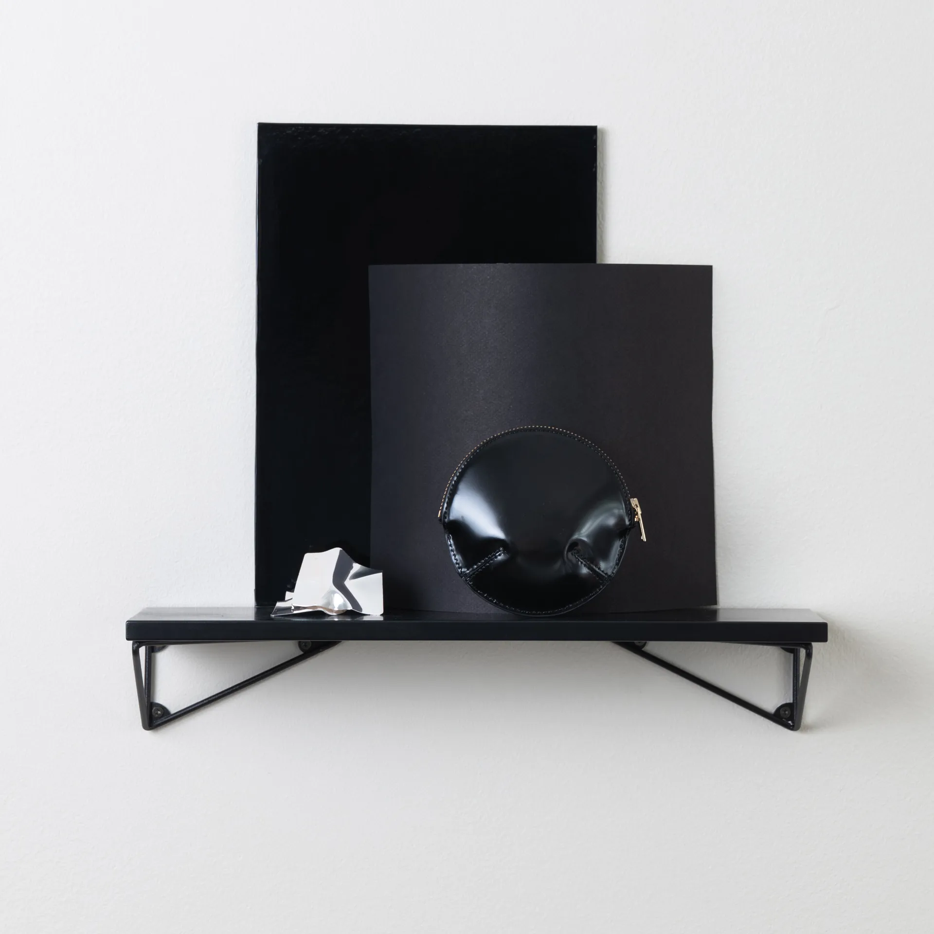 Pythagoras XS shelf, black Maze