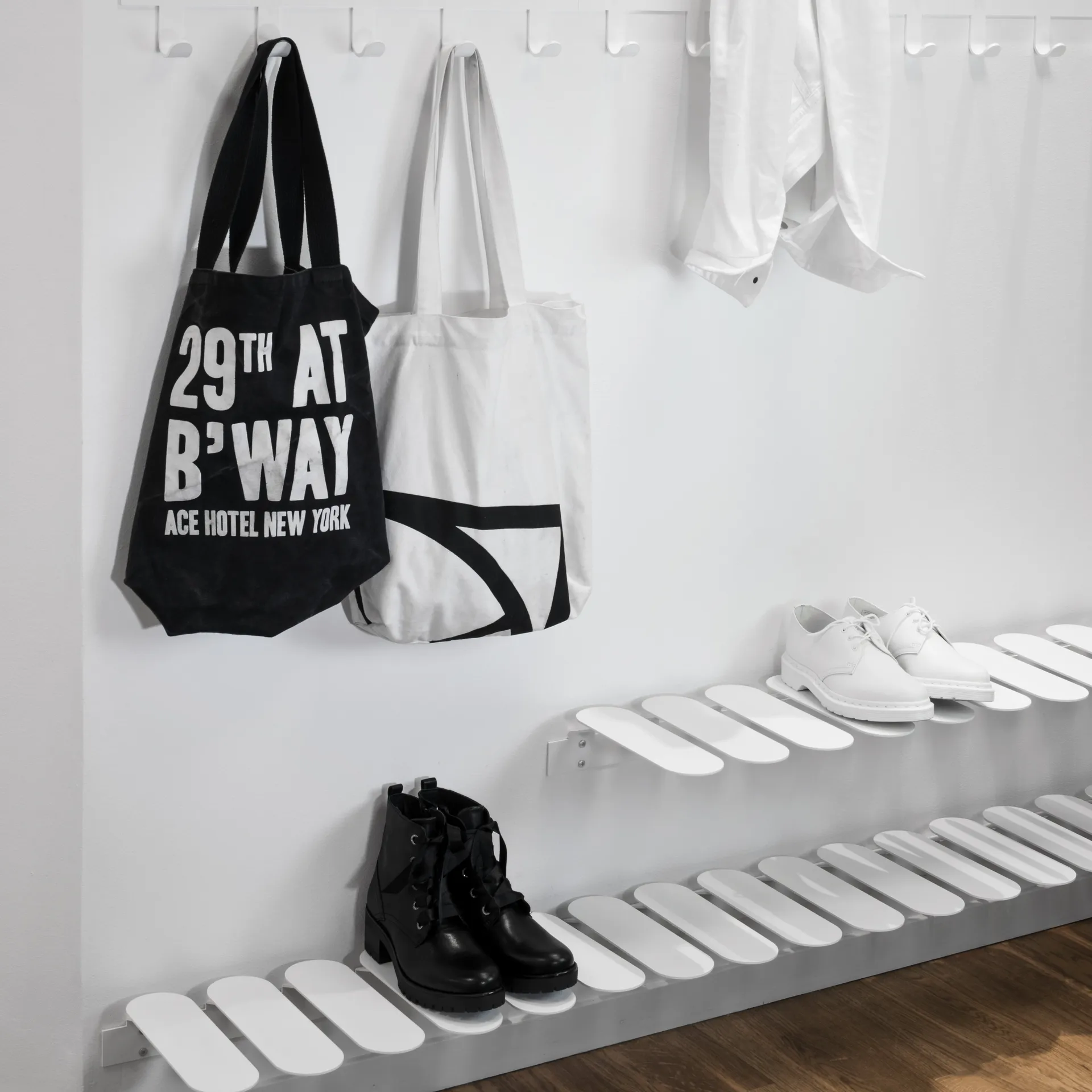 Step shoe shelf, white Maze