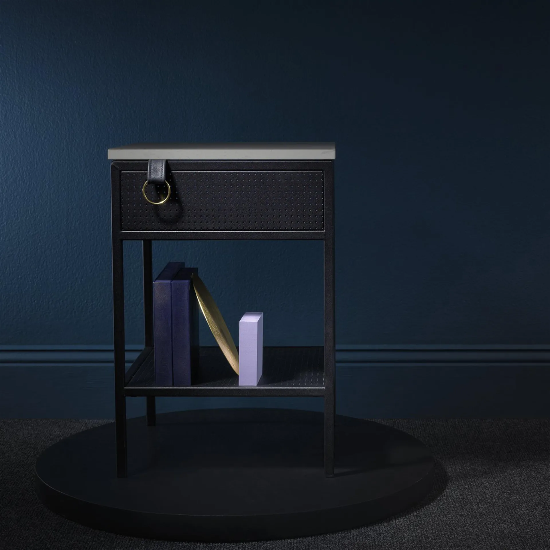 Tracy sideboard left, Black Maze