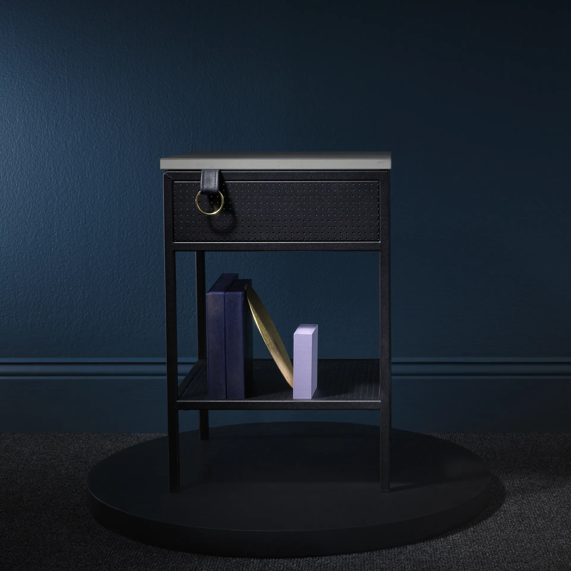 Tracy sideboard right, Black Maze