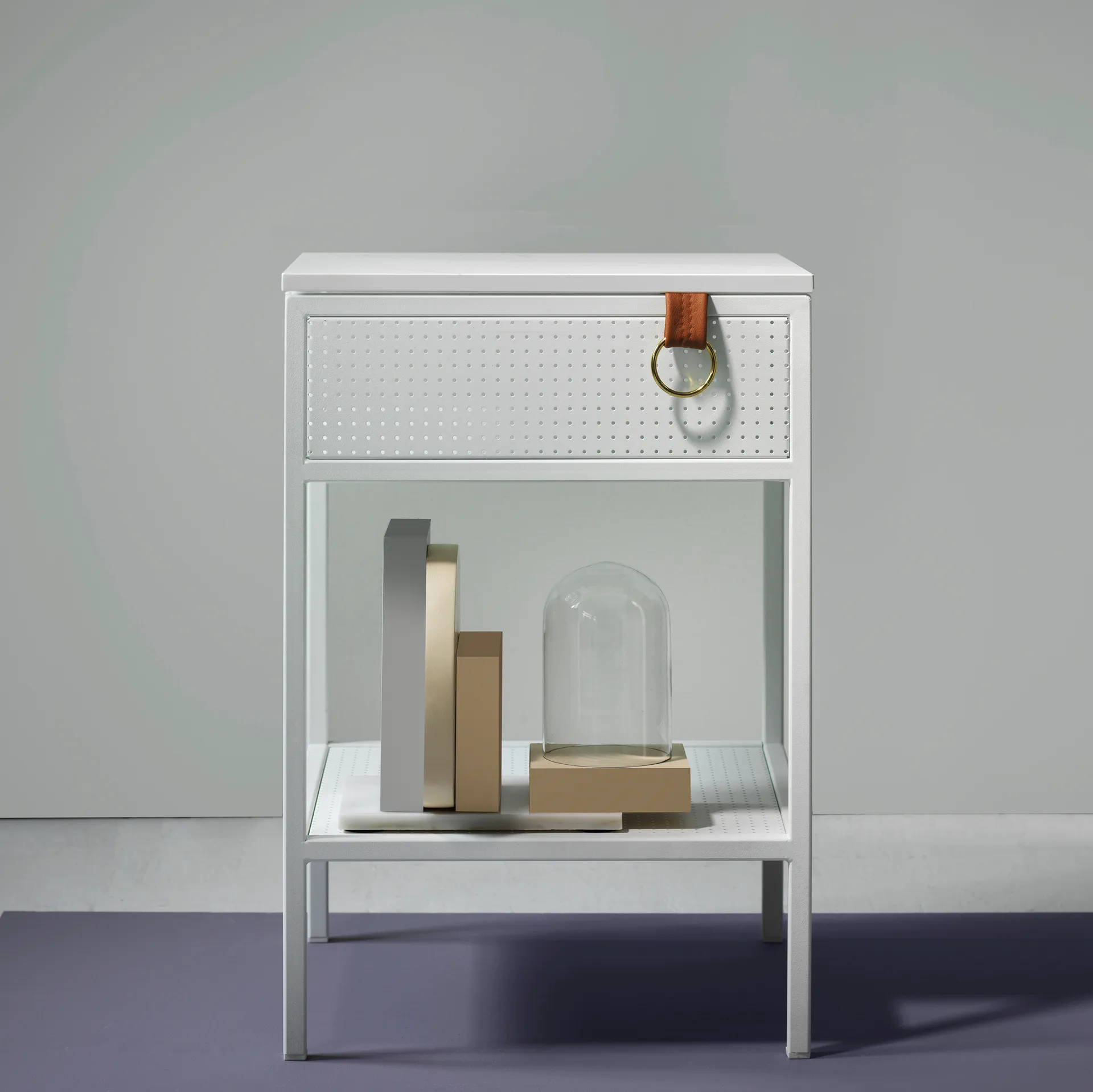 Tracy sideboard right, White Maze